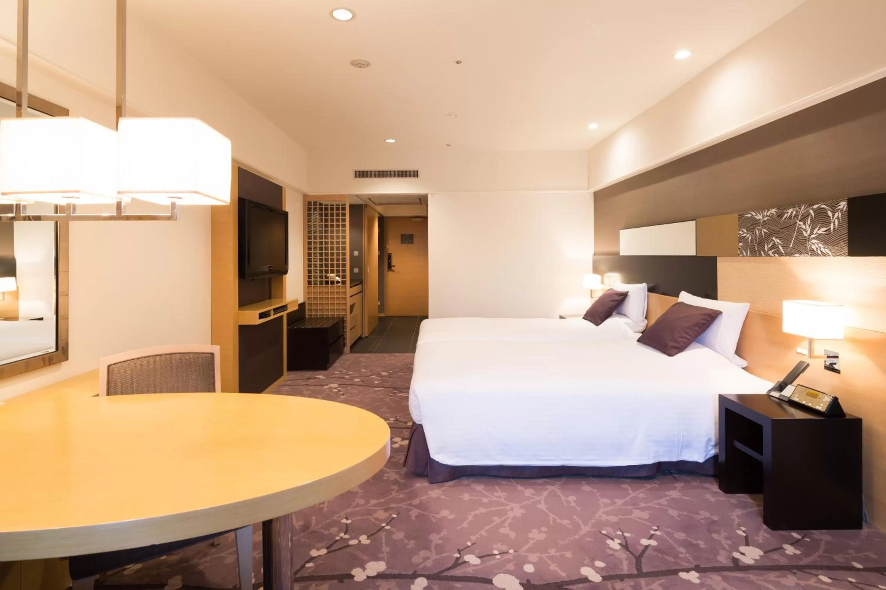 Photo of the whole room, Bed in Kyoto Brighton Hotel