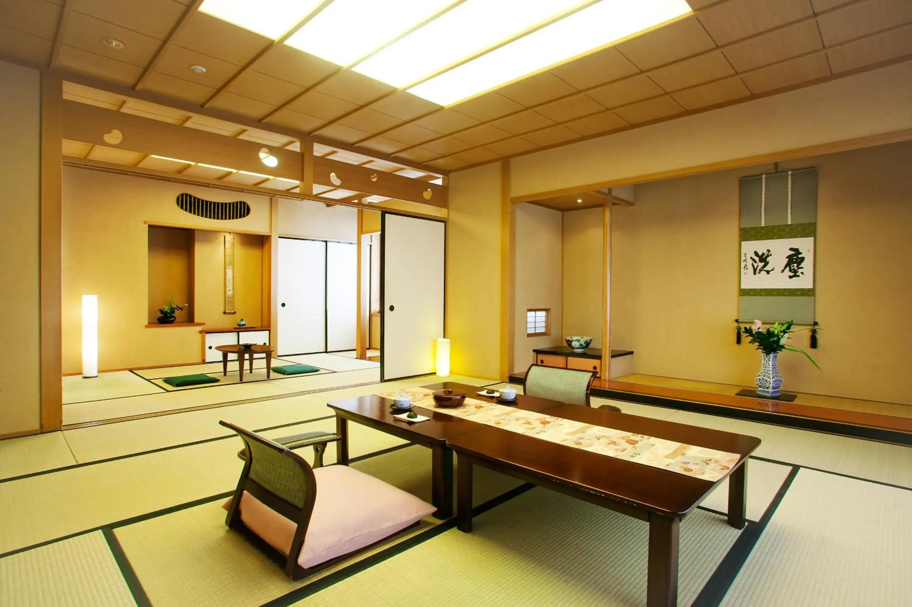 Photo of the whole room in Honjin Hiranoya Kachoan