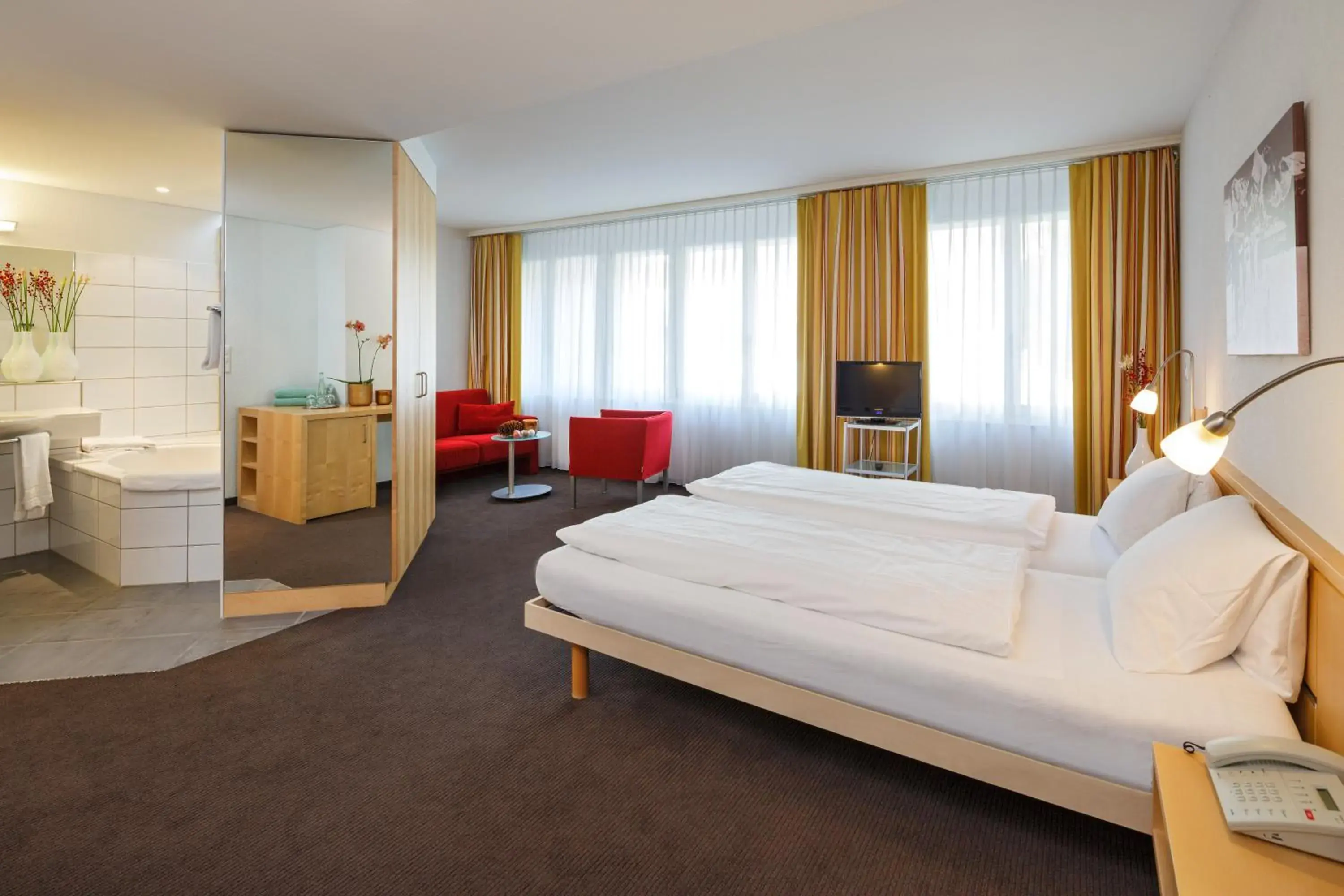 Bedroom, Bed in Hotel Hirschen Wildhaus