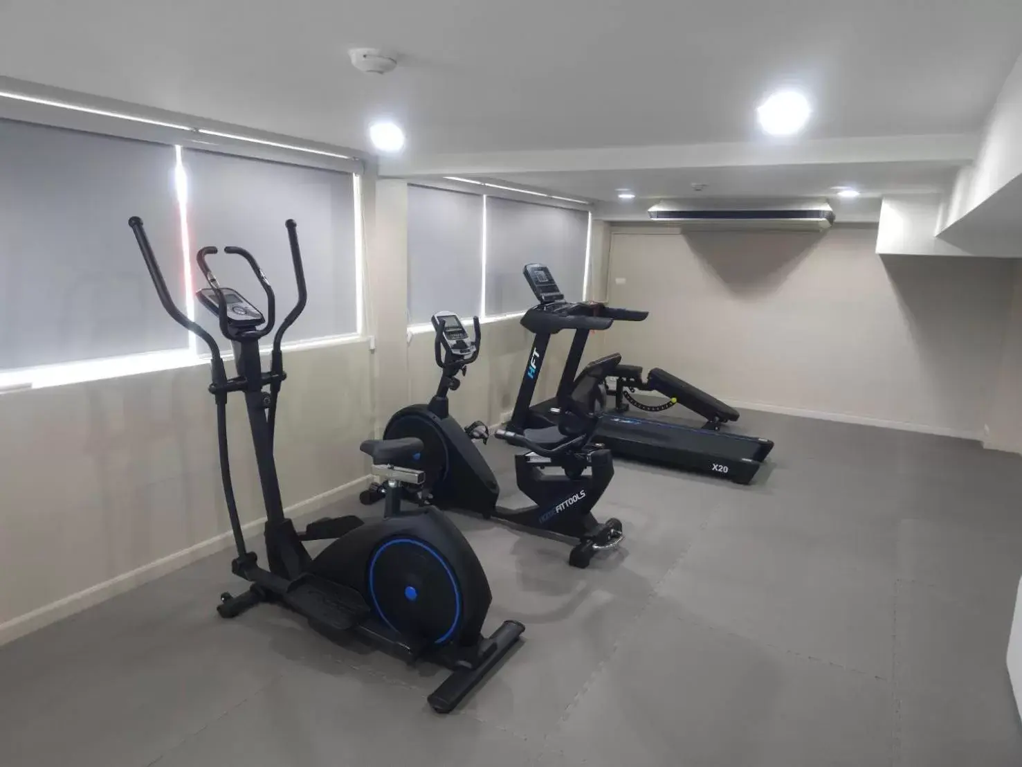 Property building, Fitness Center/Facilities in Bangkok Loft Inn