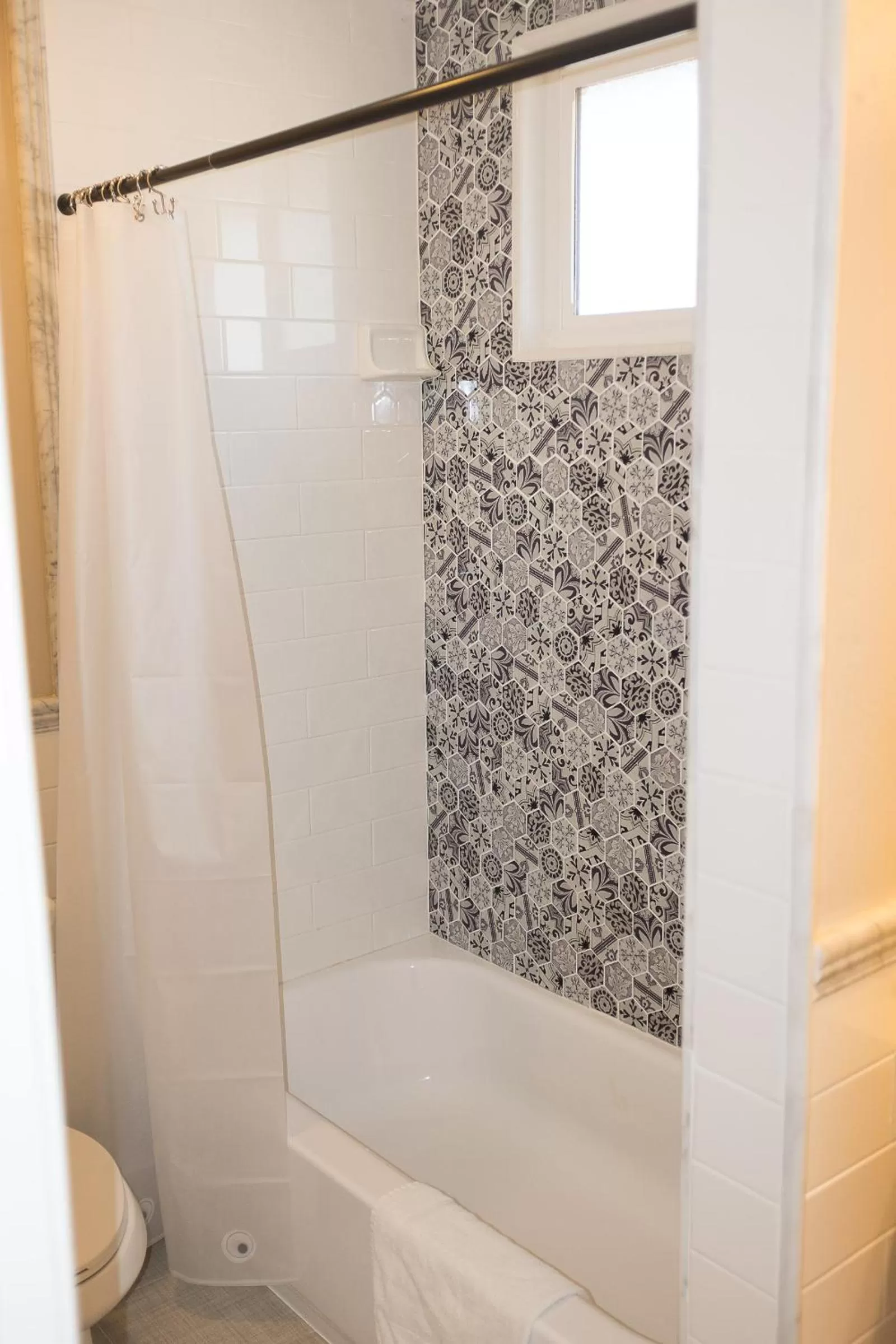 Bathroom in Apple Tree Inn