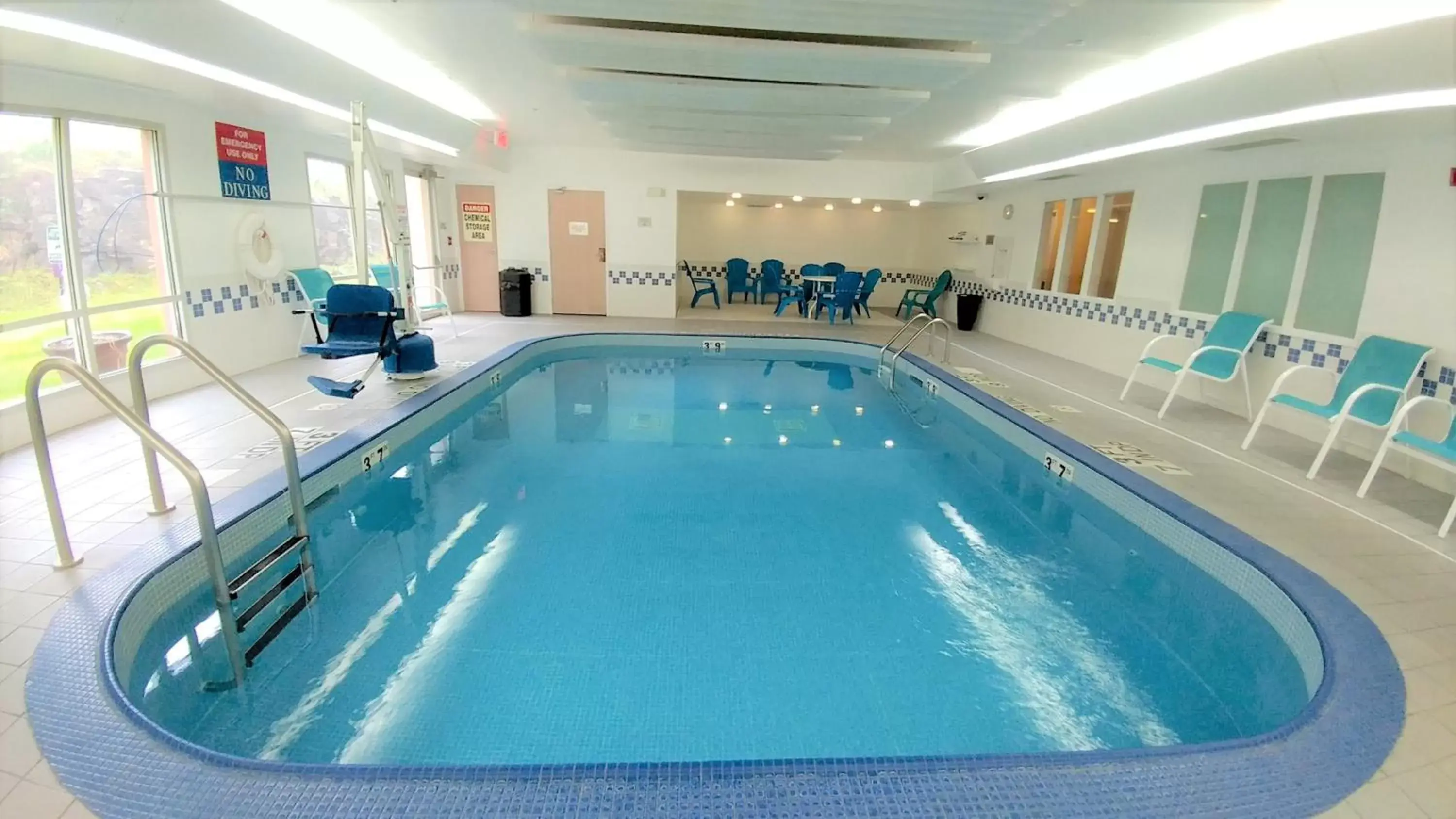 Swimming Pool in AmericInn by Wyndham Duluth