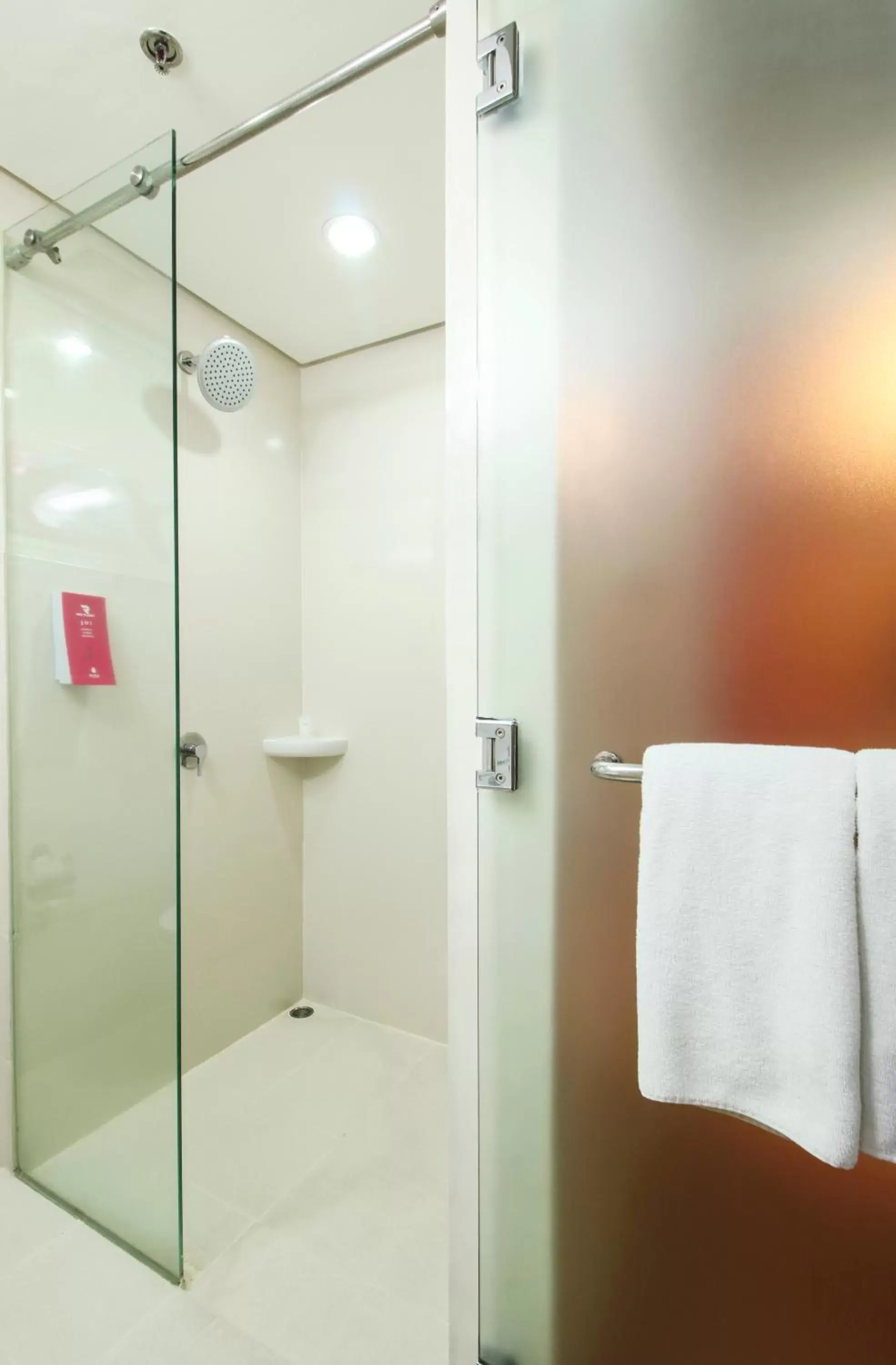 Shower, Bathroom in Red Planet Ortigas