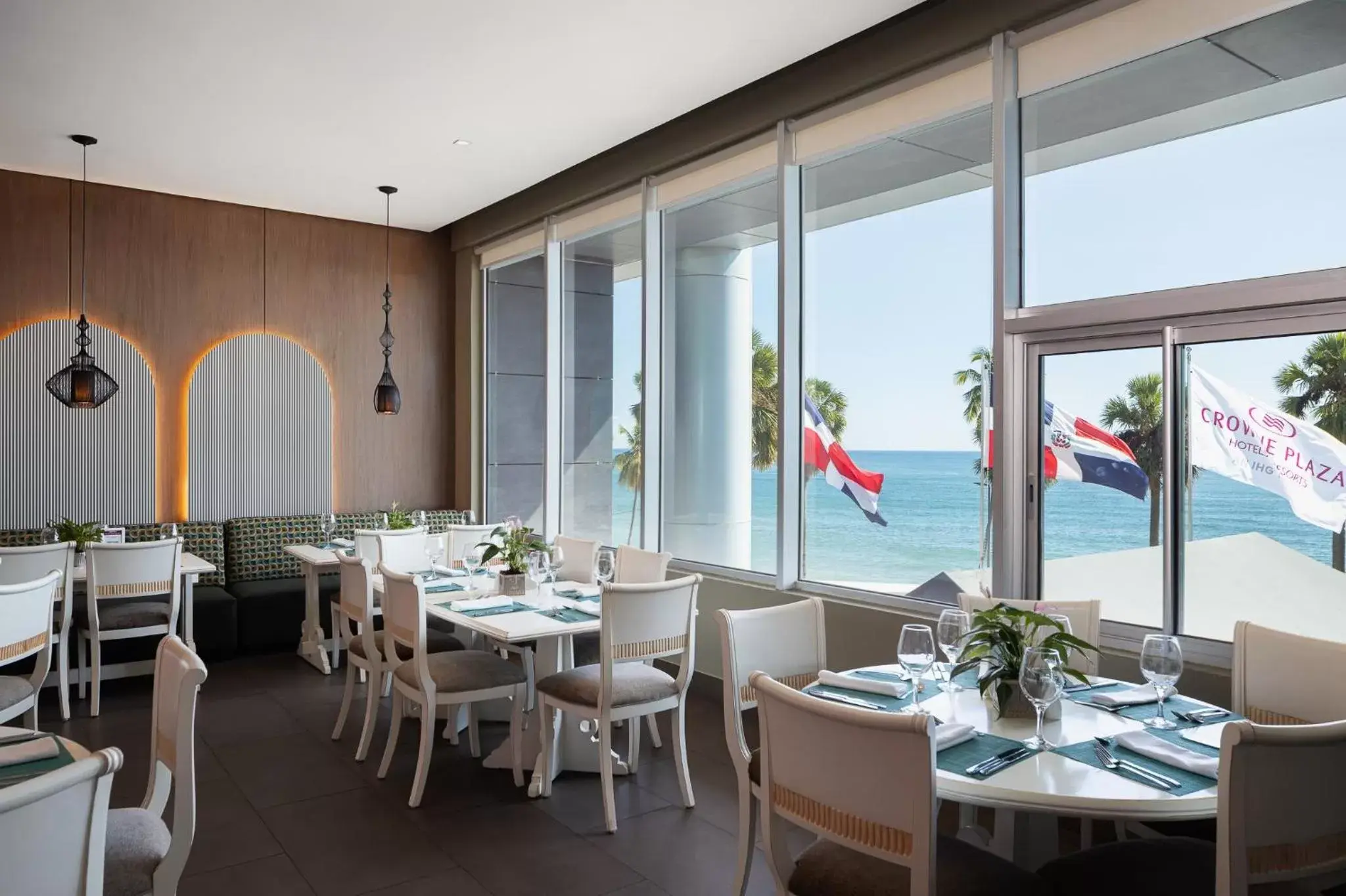 Restaurant/places to eat in Crowne Plaza Santo Domingo by IHG Restaurant/places to eat in Crowne Plaza Santo Domingo by IHG