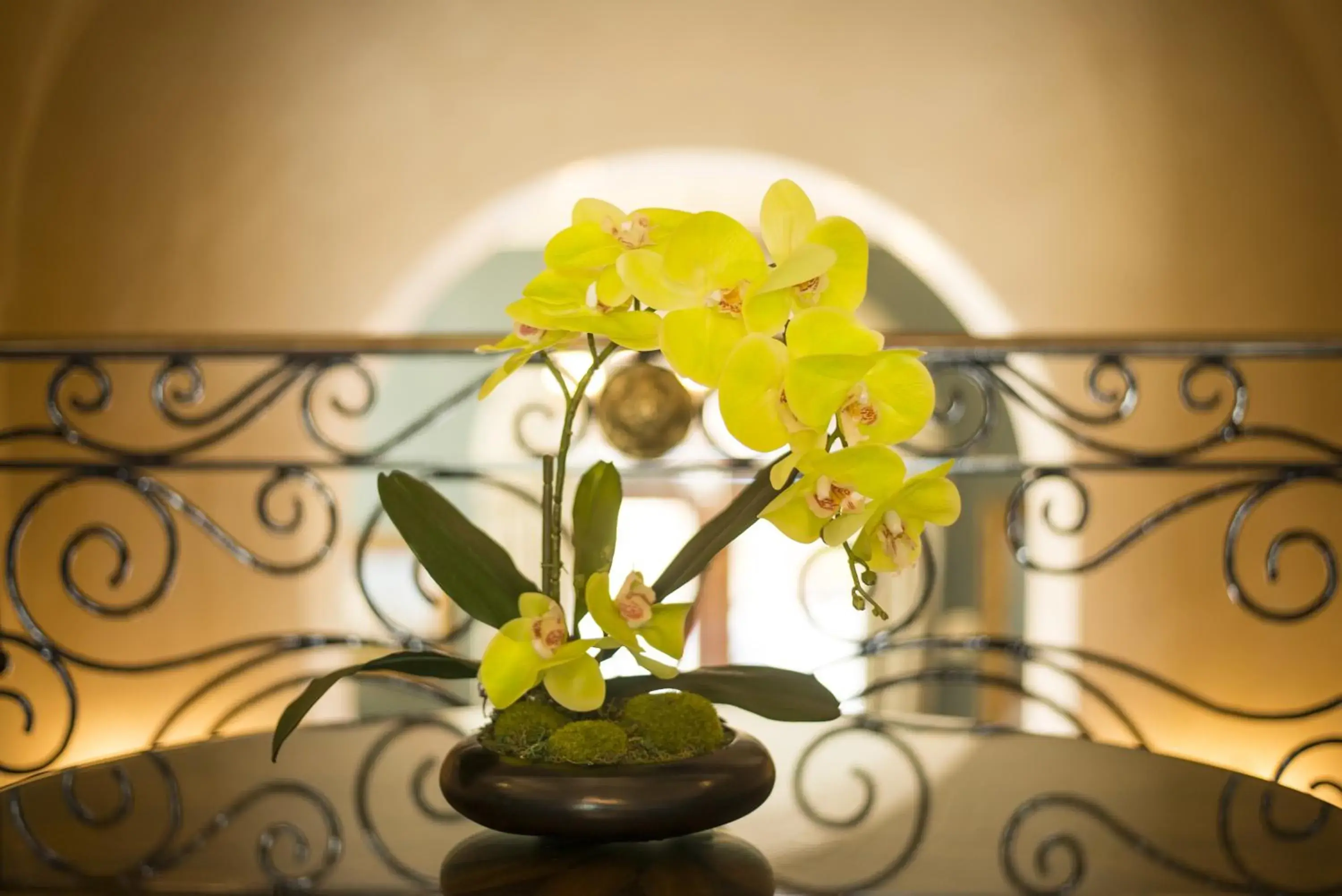 Decorative detail in Ayres Hotel Manhattan Beach Hawthorne