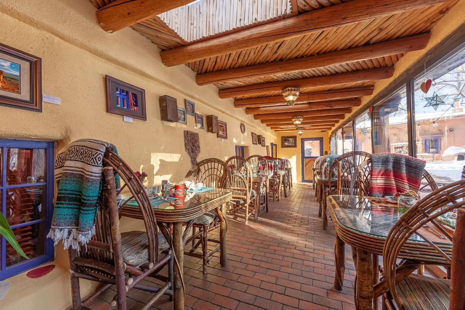 Restaurant/Places to Eat in Adobe and Pines Inn Bed and Breakfast