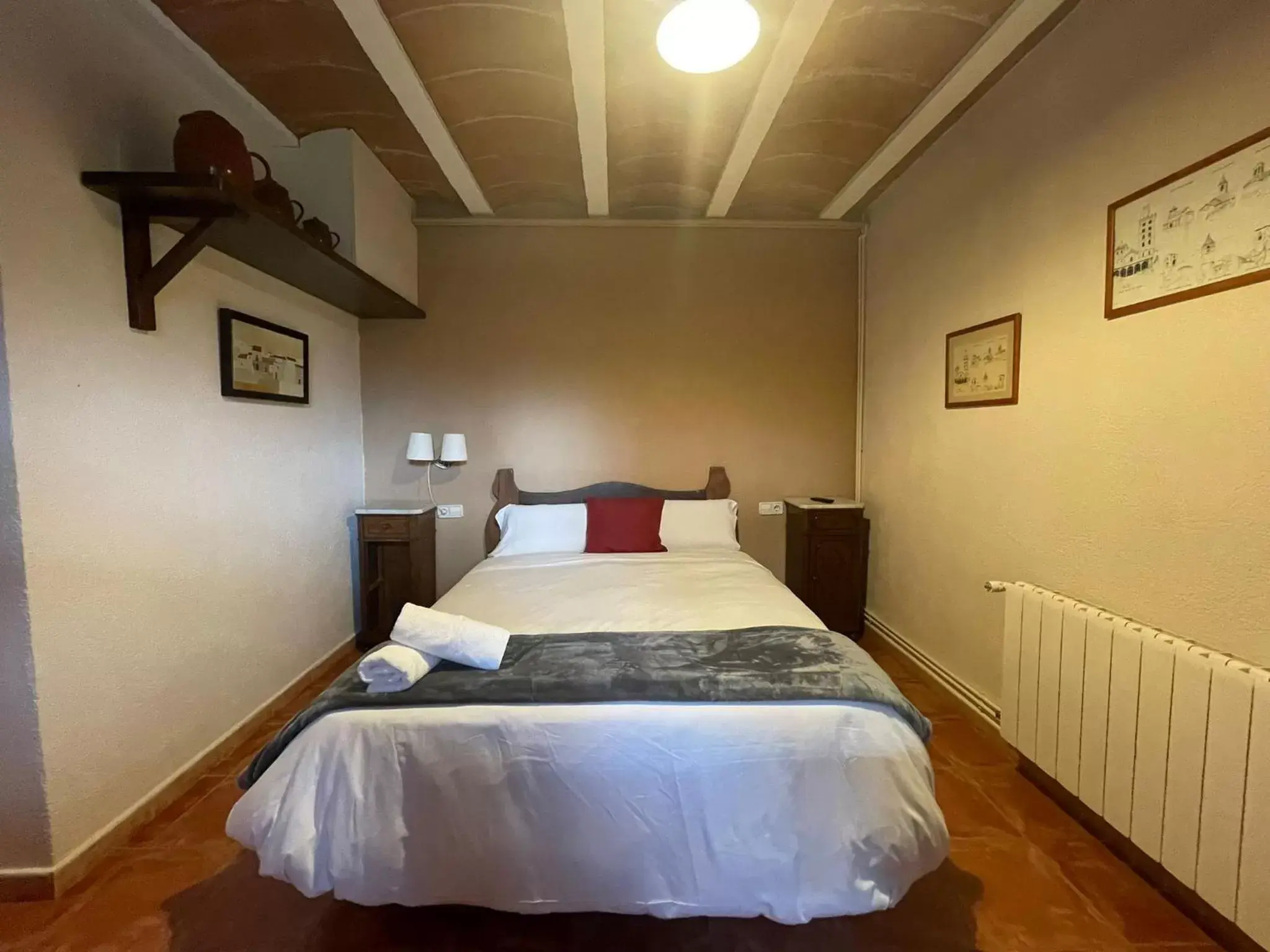 Double Room in Hotel Cruells Double Room in Hotel Cruells