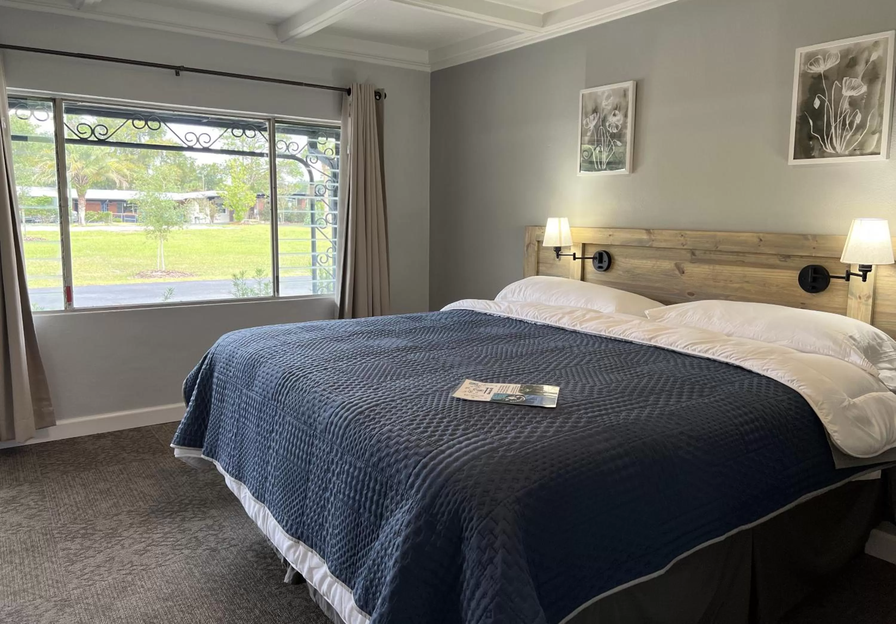 Bed in BlueGem Motel