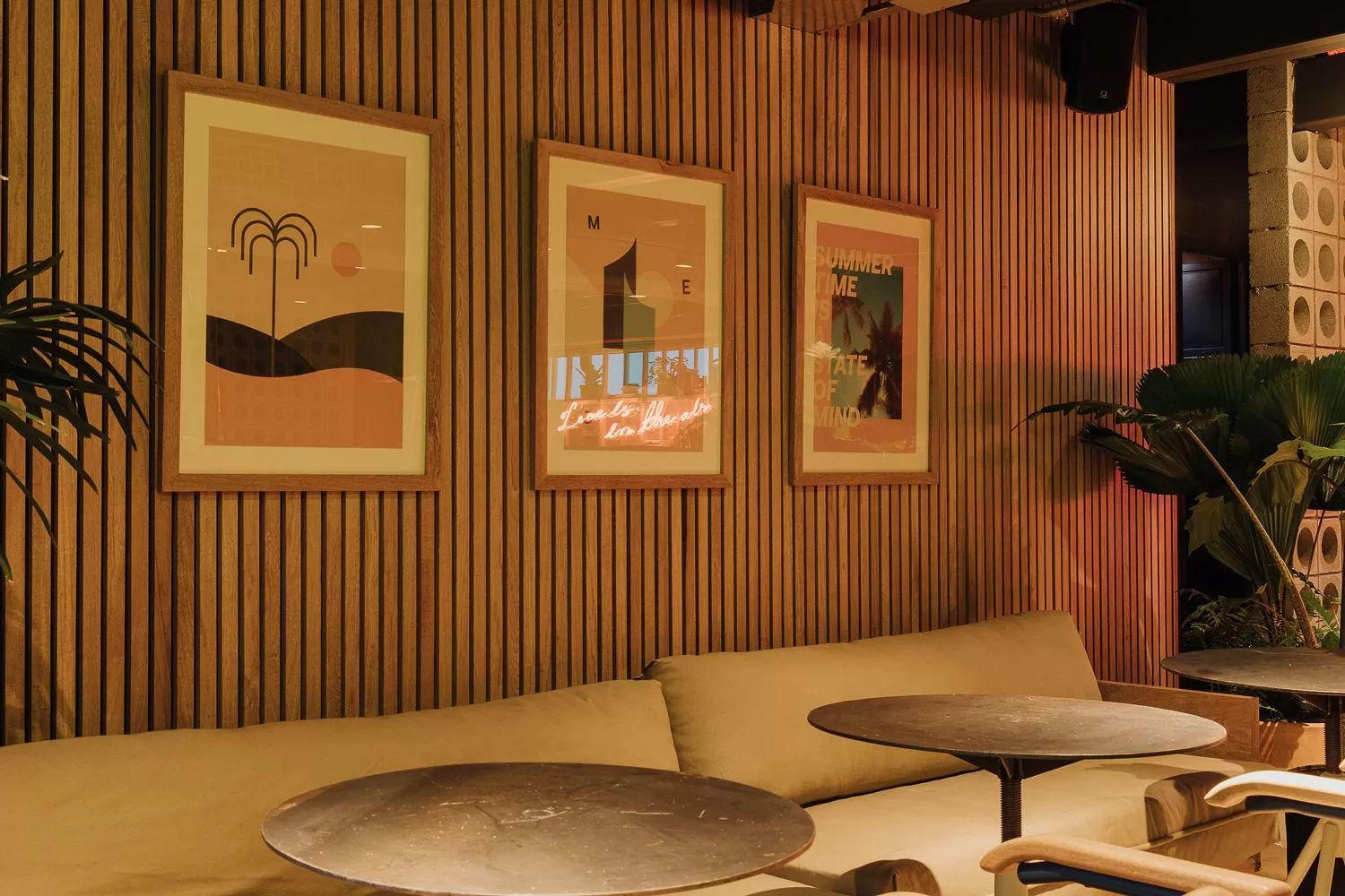 Living room in The Somos Beats Hotel & Rooftop