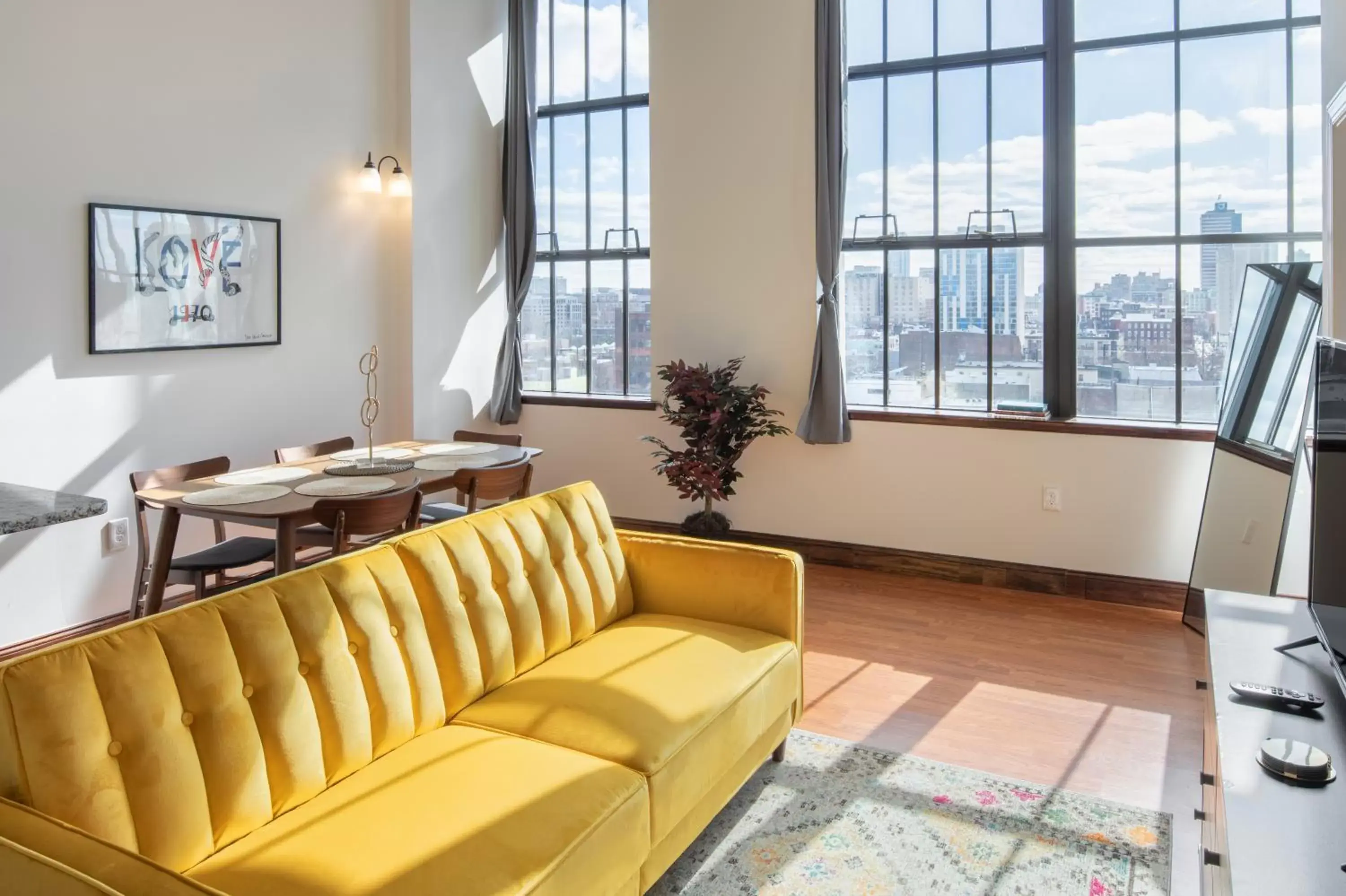 Penthouse Apartment in Sosuite at Independence Lofts - Callowhill