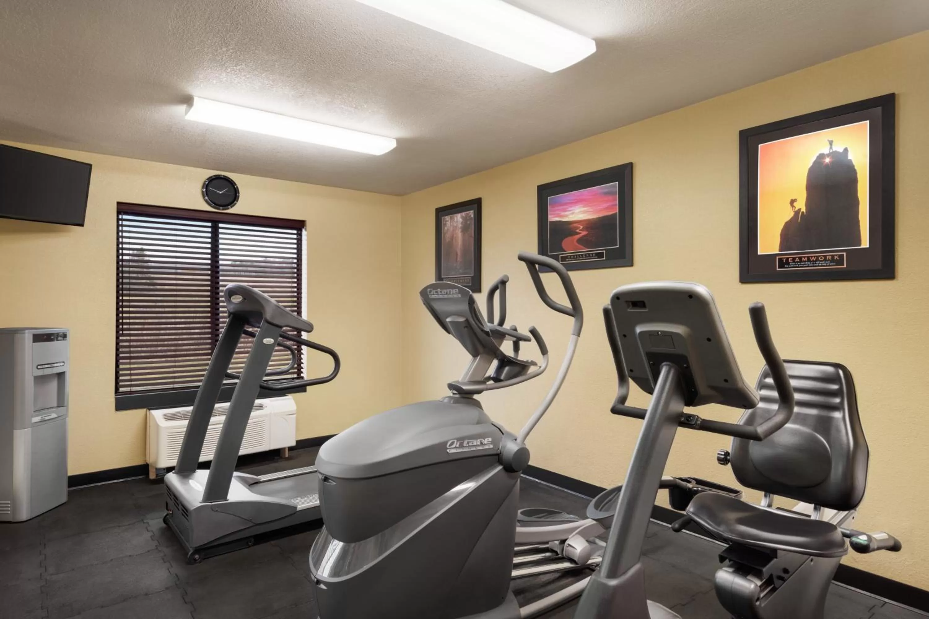 Fitness centre/facilities in Super 8 by Wyndham Wausau