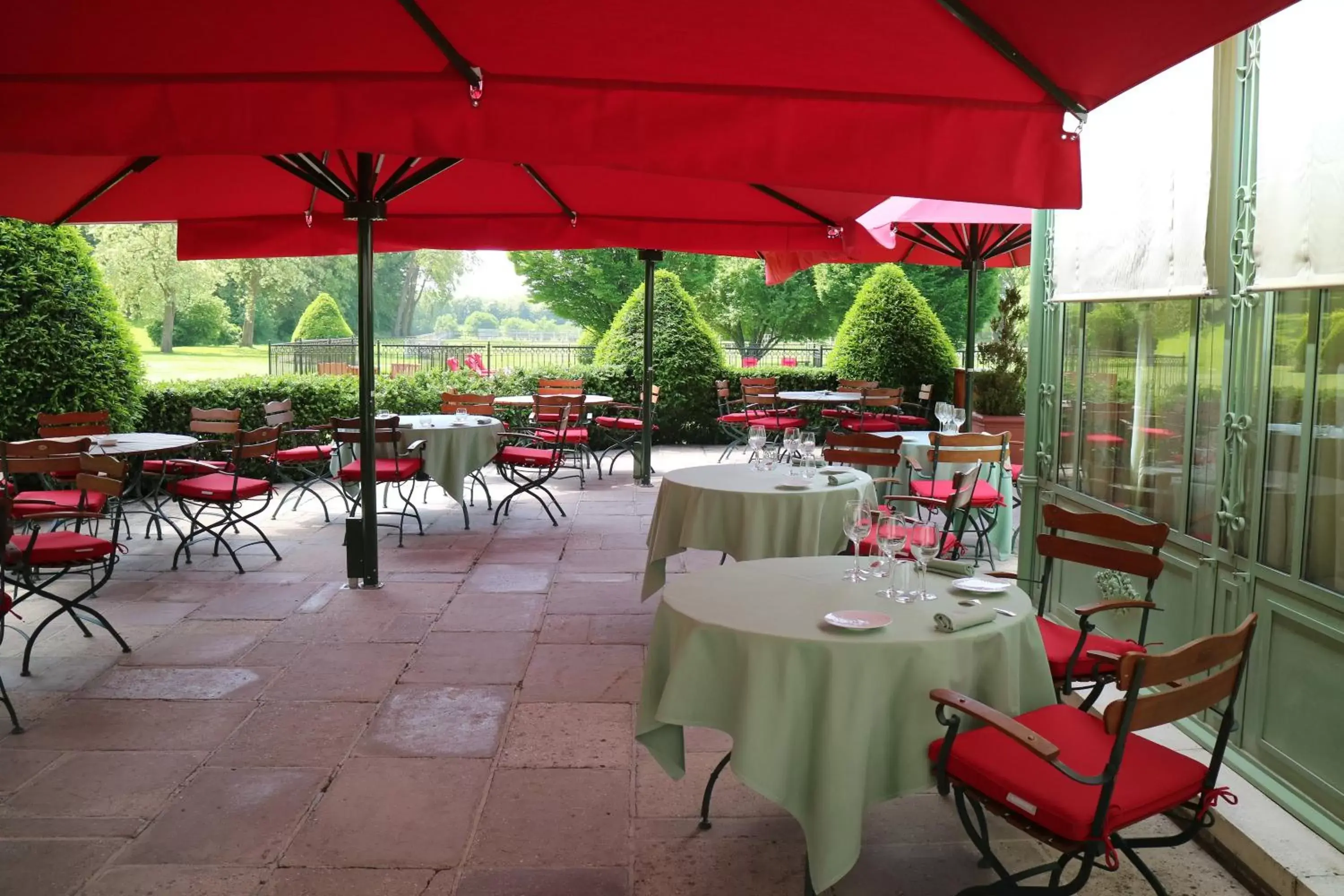 Balcony/Terrace, Restaurant/Places to Eat in Château de Courcelles