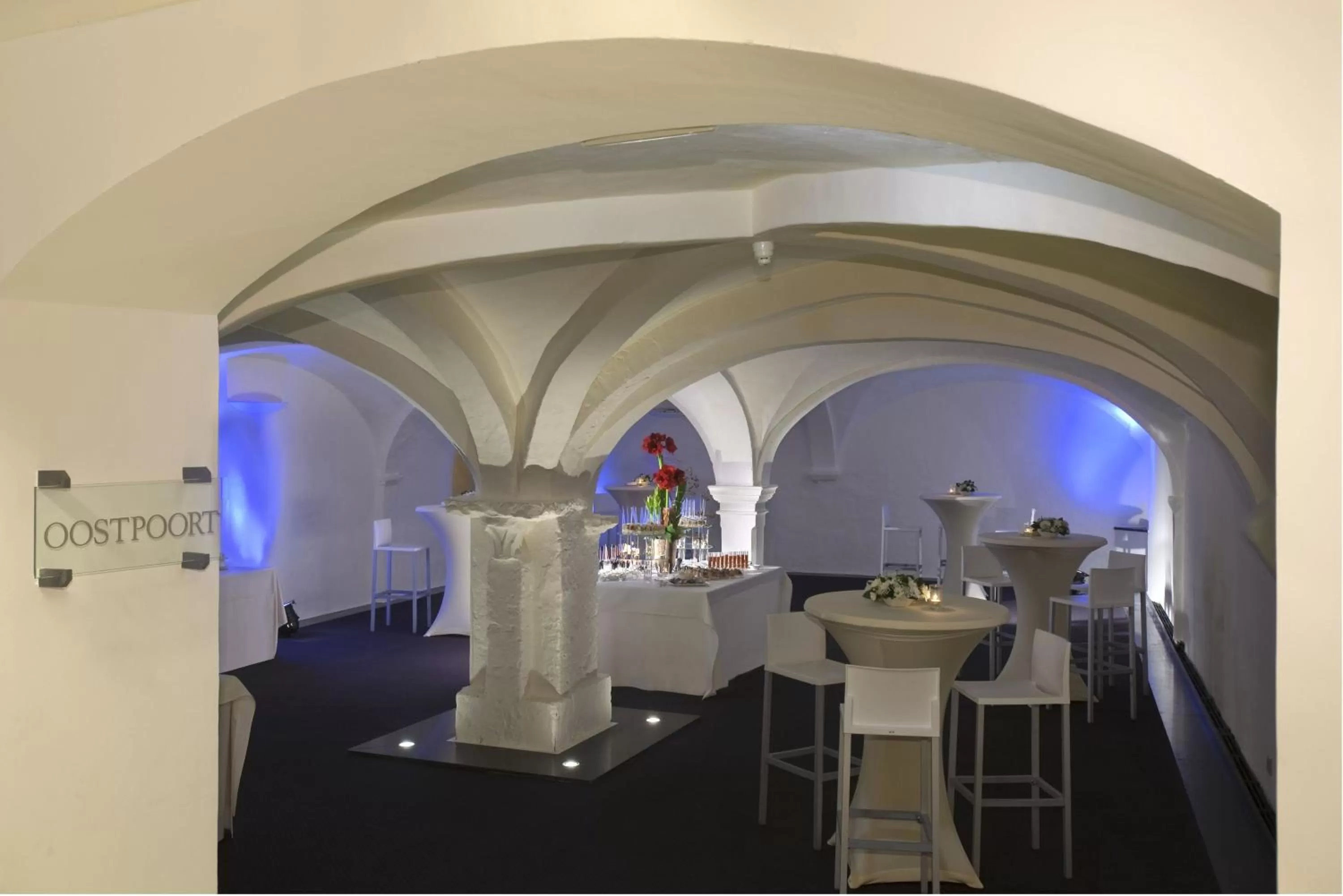 Restaurant/places to eat in Crowne Plaza Hotel Brugge by IHG