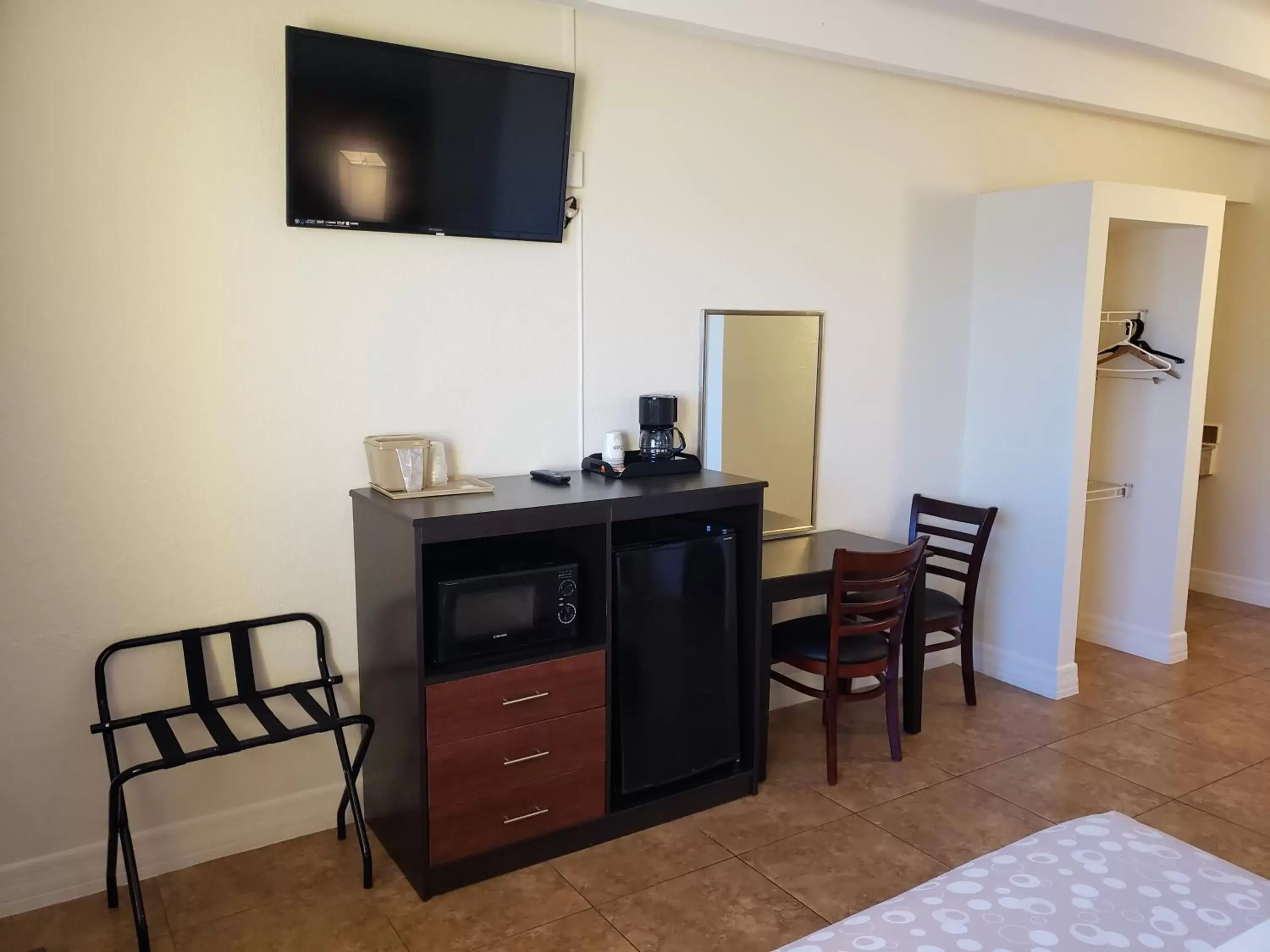 TV/Entertainment Center in Oceanfront Inn and Suites - Ormond