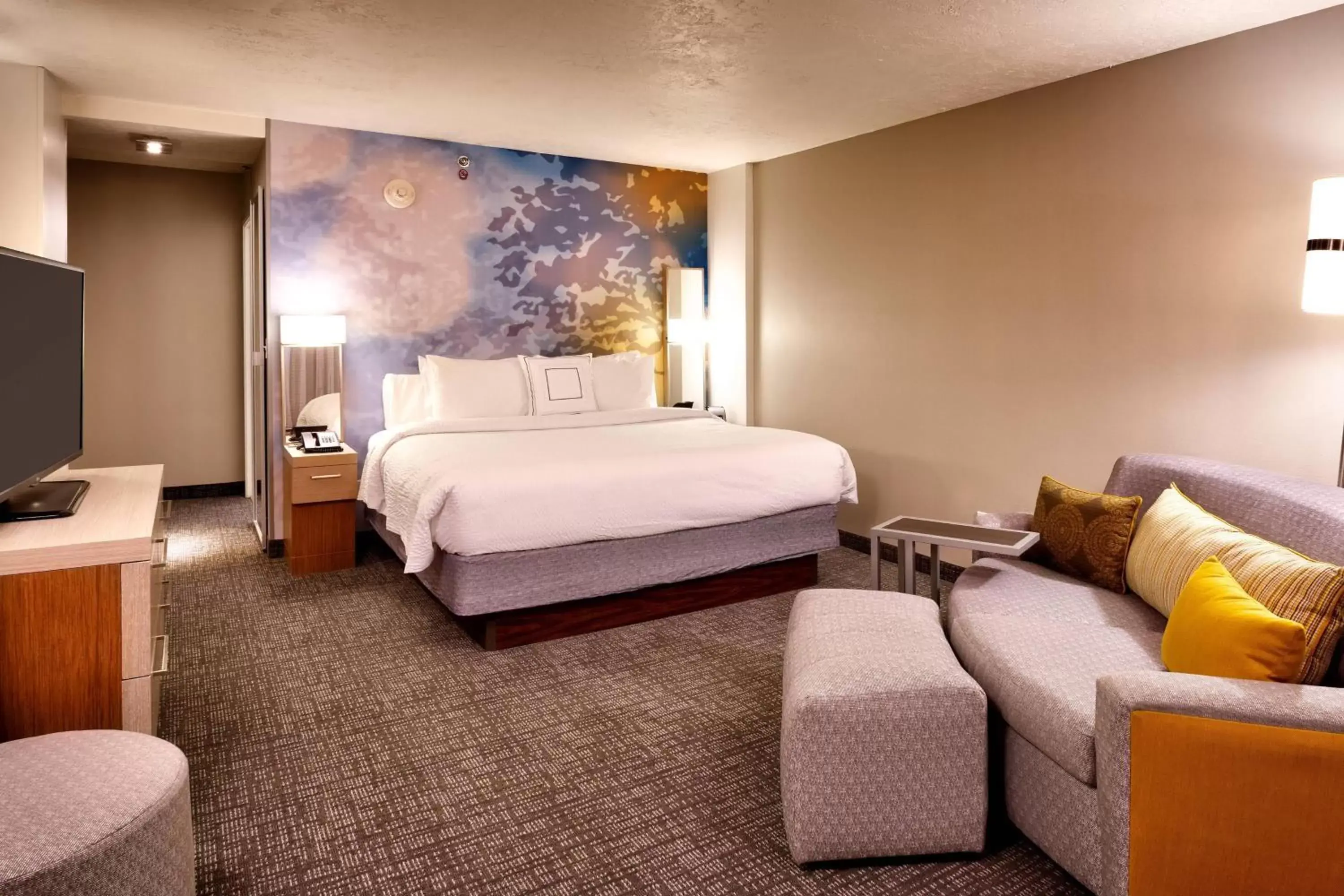 Photo of the whole room, Bed in Courtyard by Marriott Ogden