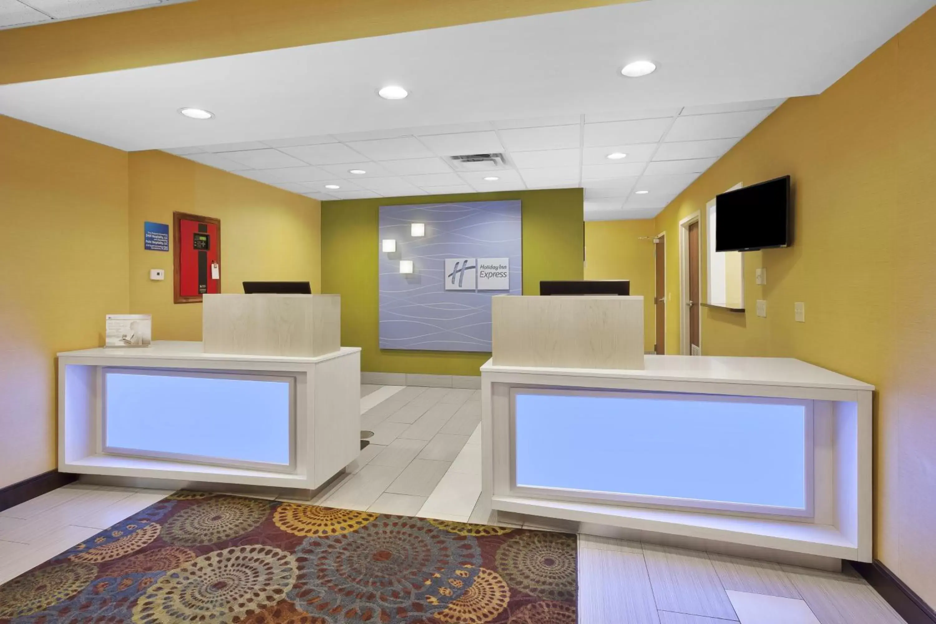 Lobby or reception, Lobby/Reception in Holiday Inn Express Hotel & Suites Circleville, an IHG Hotel