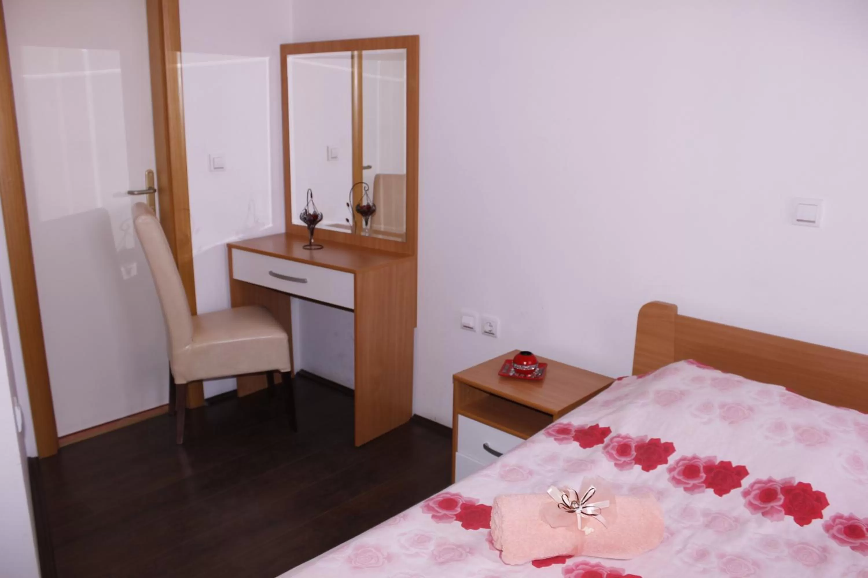 Photo of the whole room, Bed in Villa Sparadise