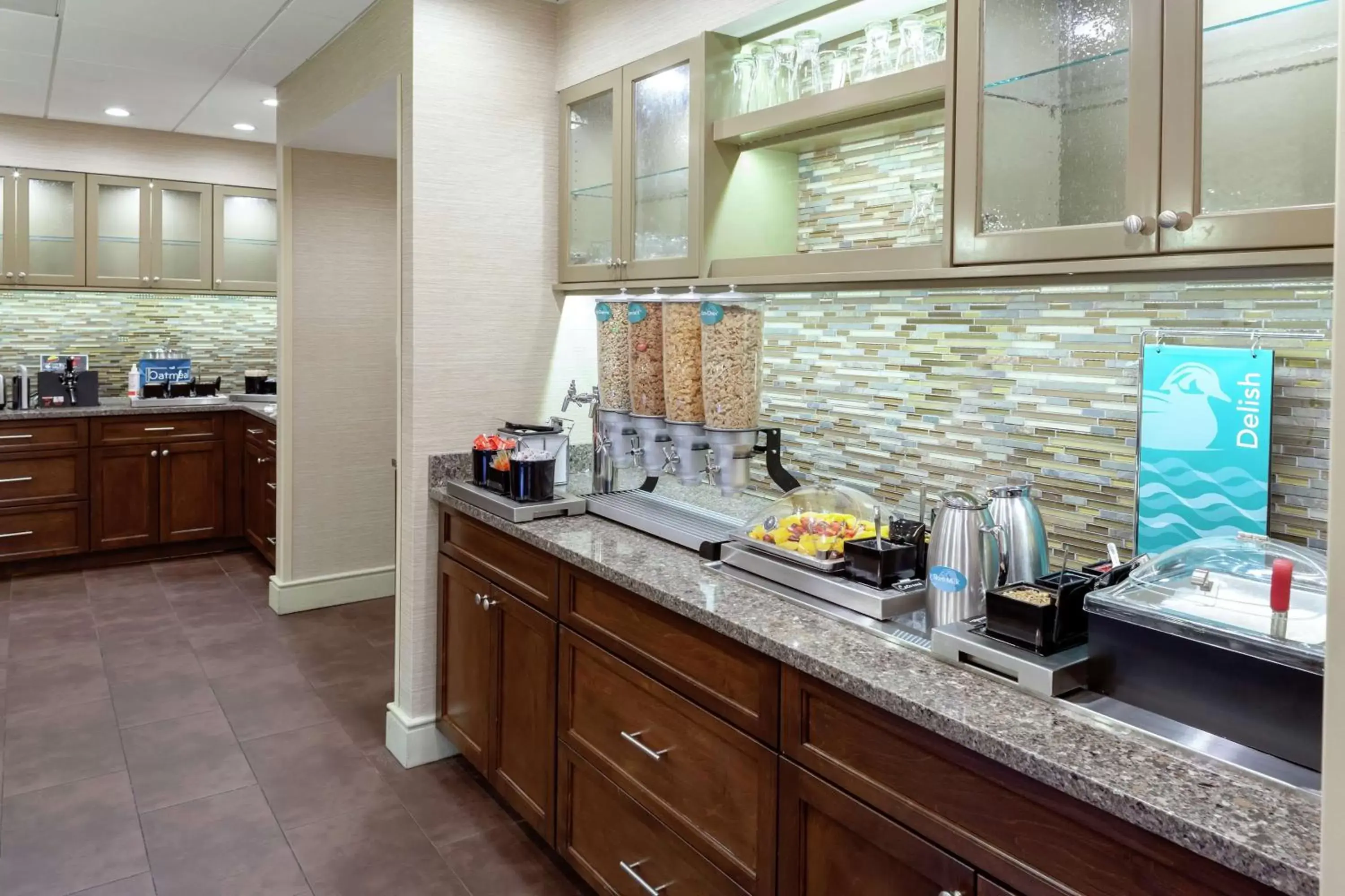Breakfast, Kitchen/Kitchenette in Homewood Suites by Hilton Tallahassee