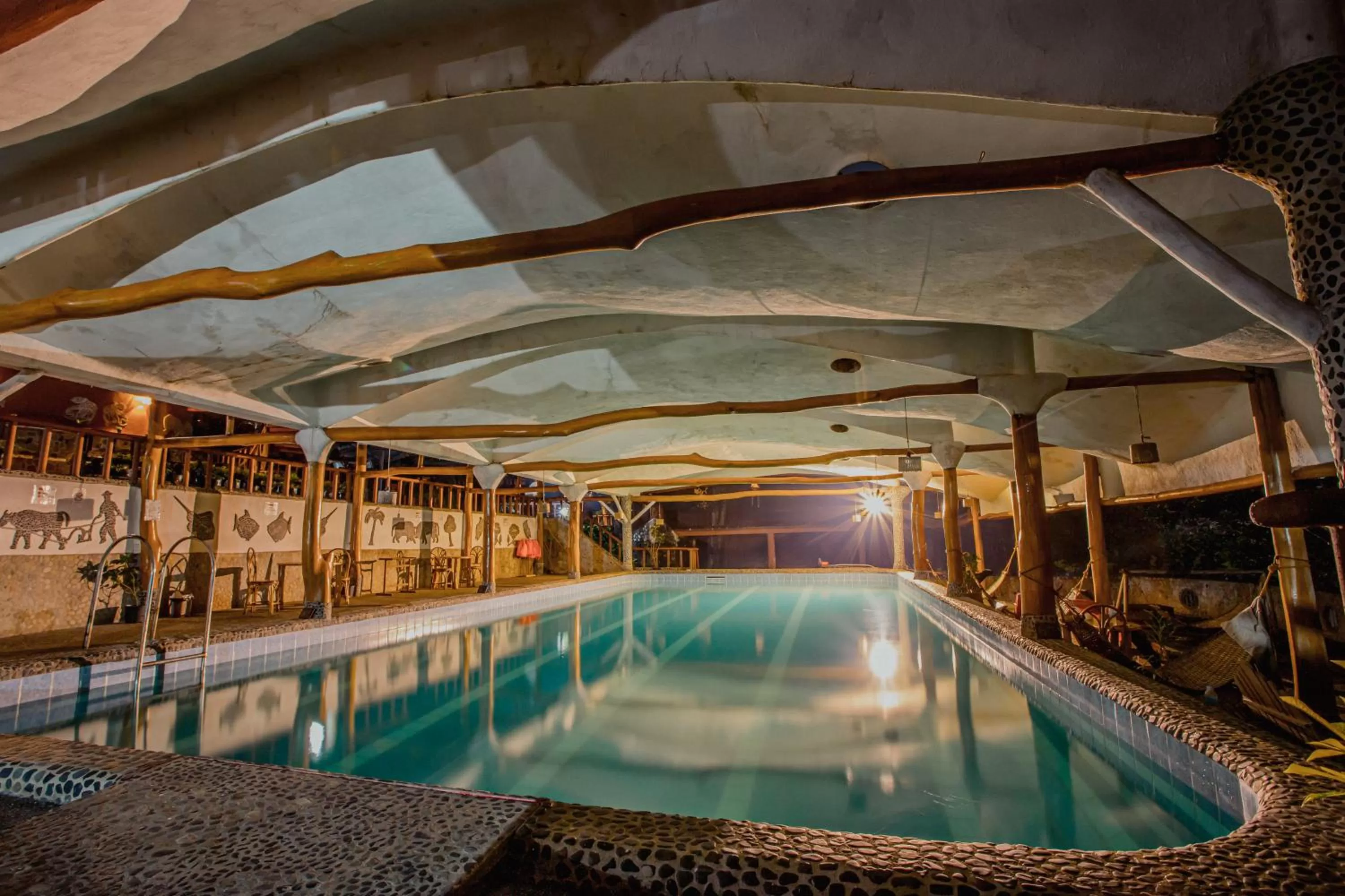 Swimming pool in Atremaru Jungle Retreat