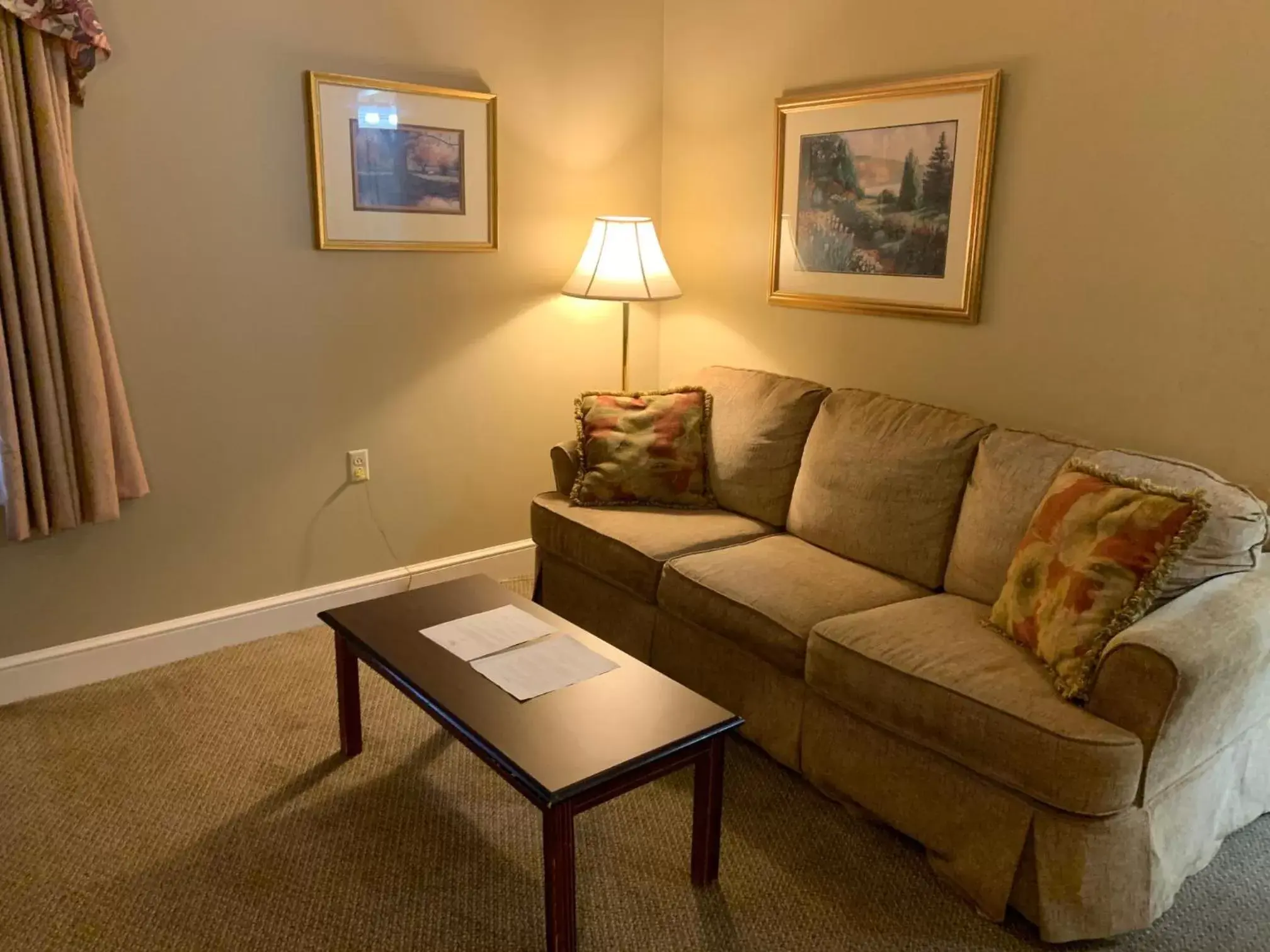 TV and multimedia, Seating Area in The Bethel Resort & Suites