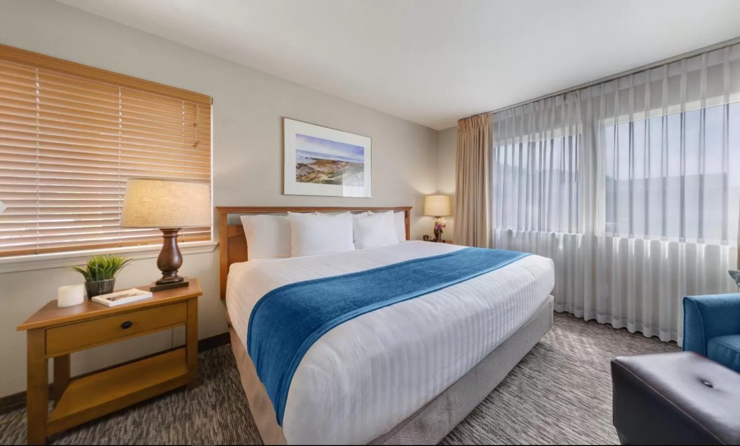 Bed in Overleaf Lodge and Spa