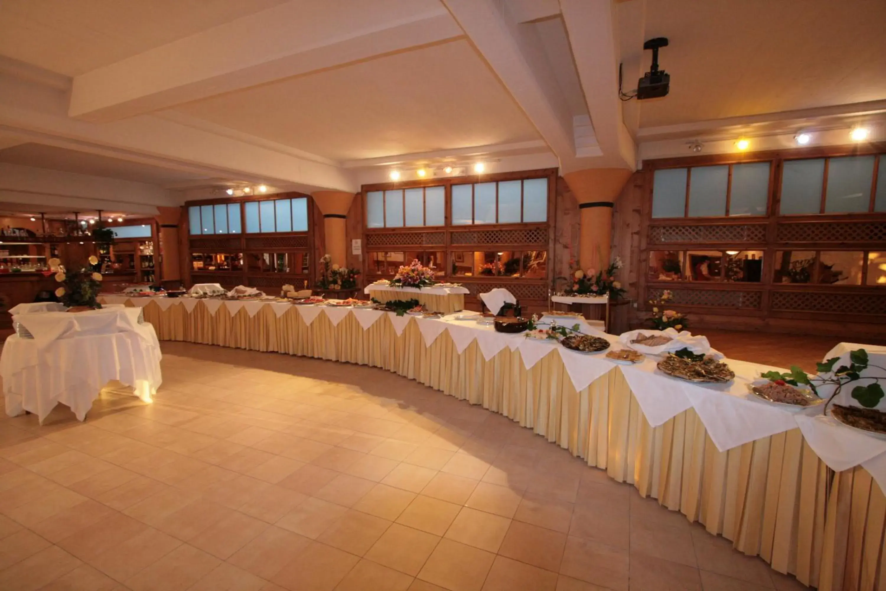 Restaurant/places to eat, Banquet Facilities in Villa Nencini