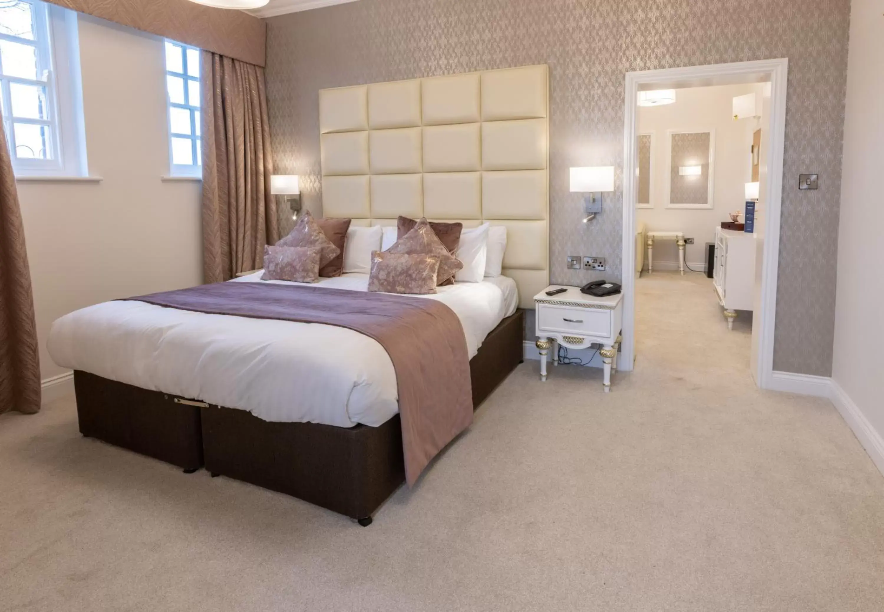 Bedroom, Bed in Park Hall Hotel and Spa Wolverhampton