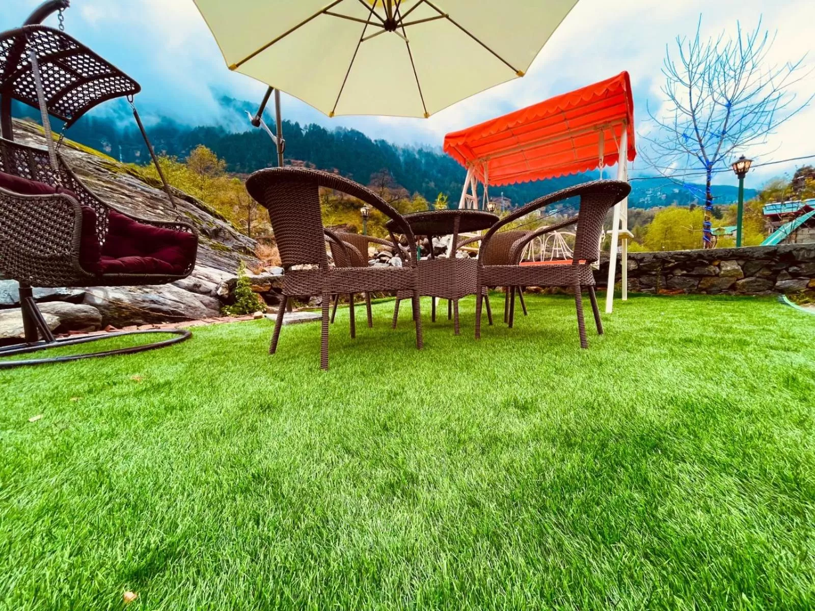 Himalayan Riverside Resort, Manali