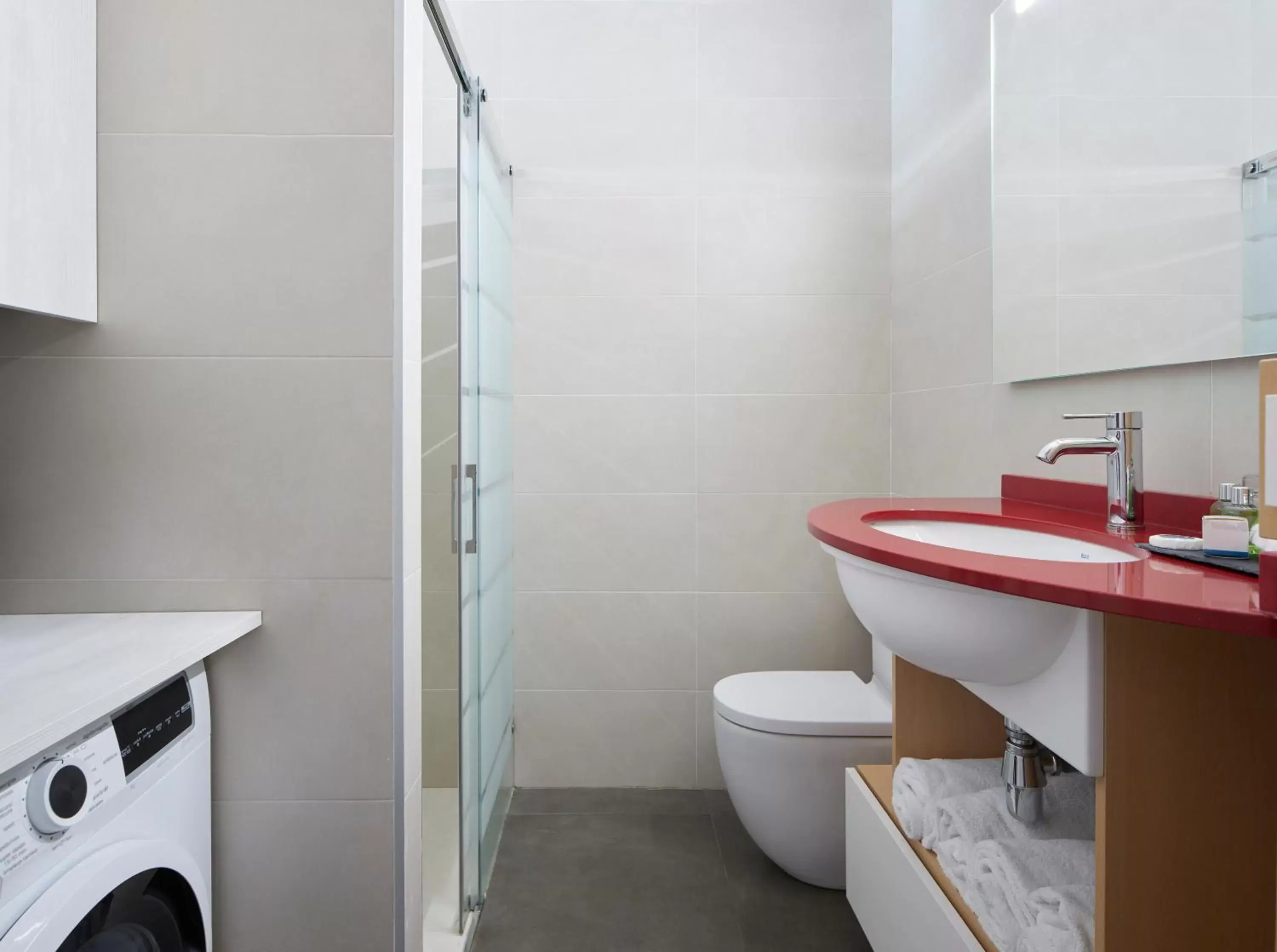 Bathroom in Hotel SANSEbay