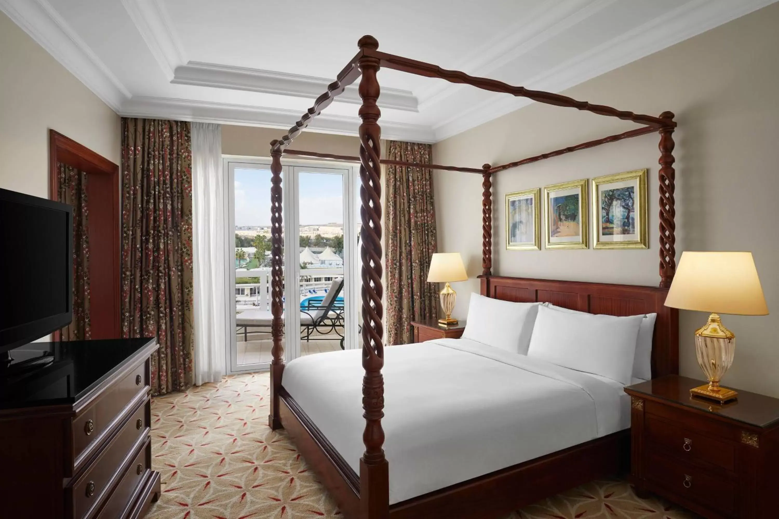 Bedroom, Bed in JW Marriott Hotel Cairo