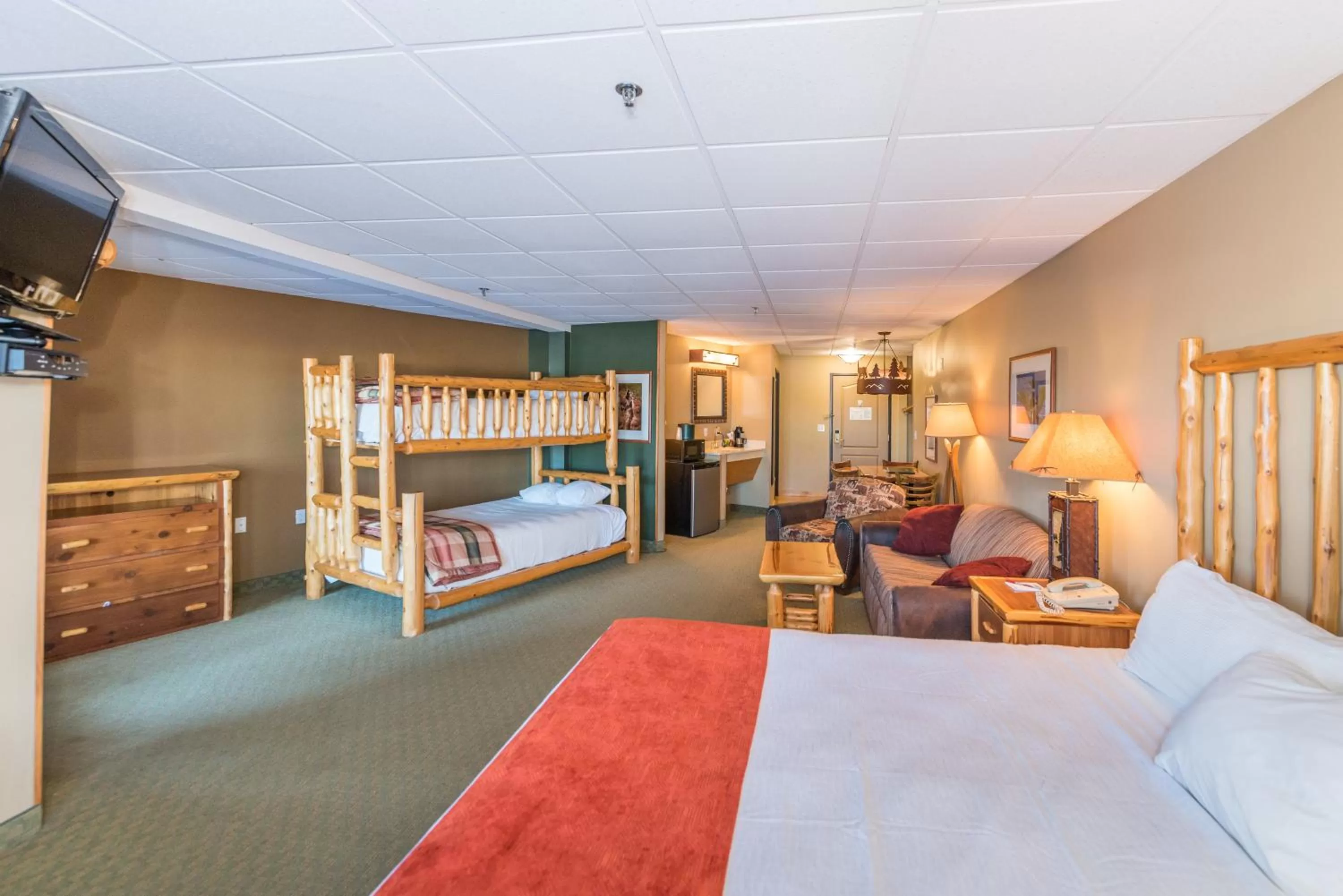 bunk bed, Bed in Grand Ely Lodge