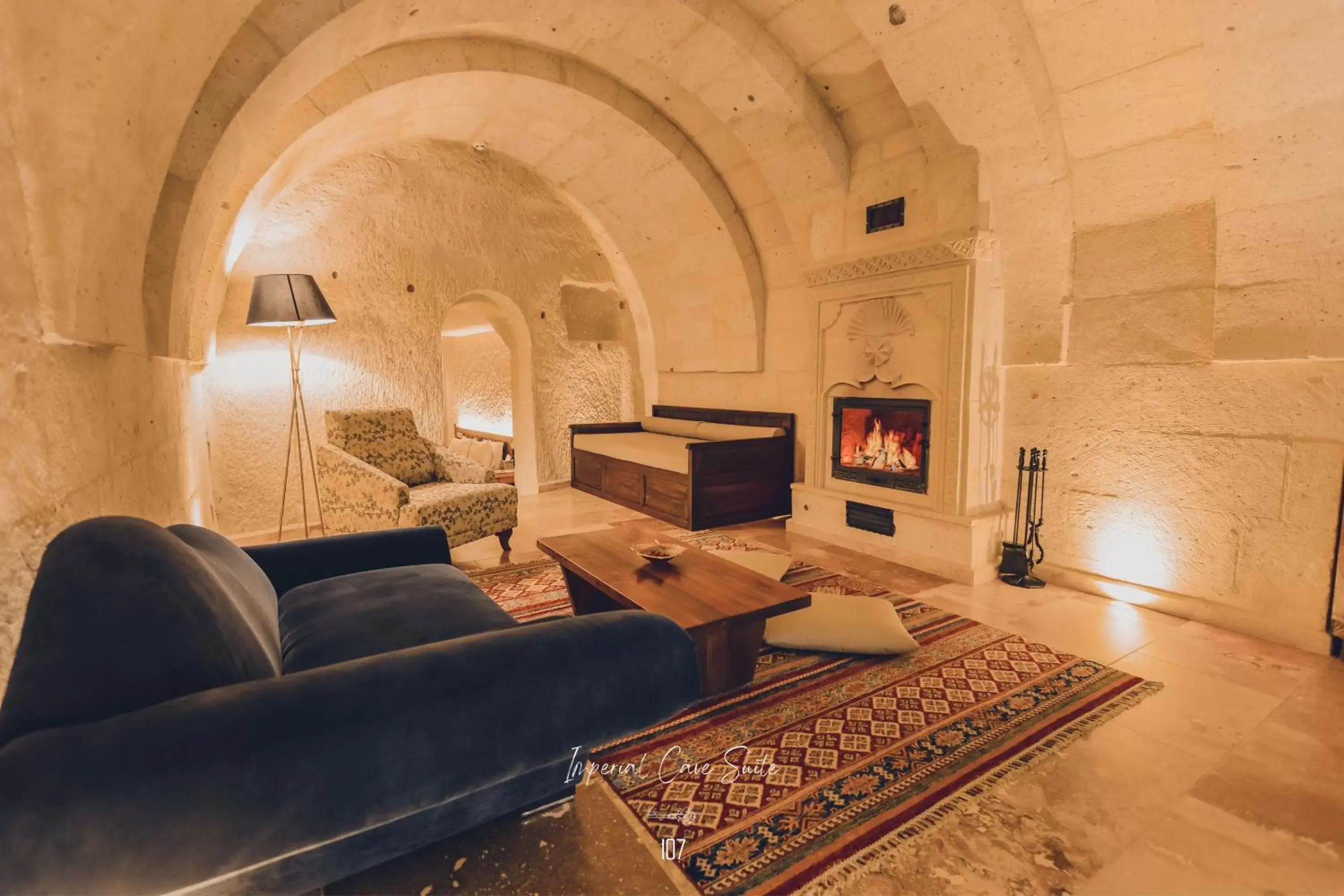 Living room, Seating Area in Nino Cave Suites