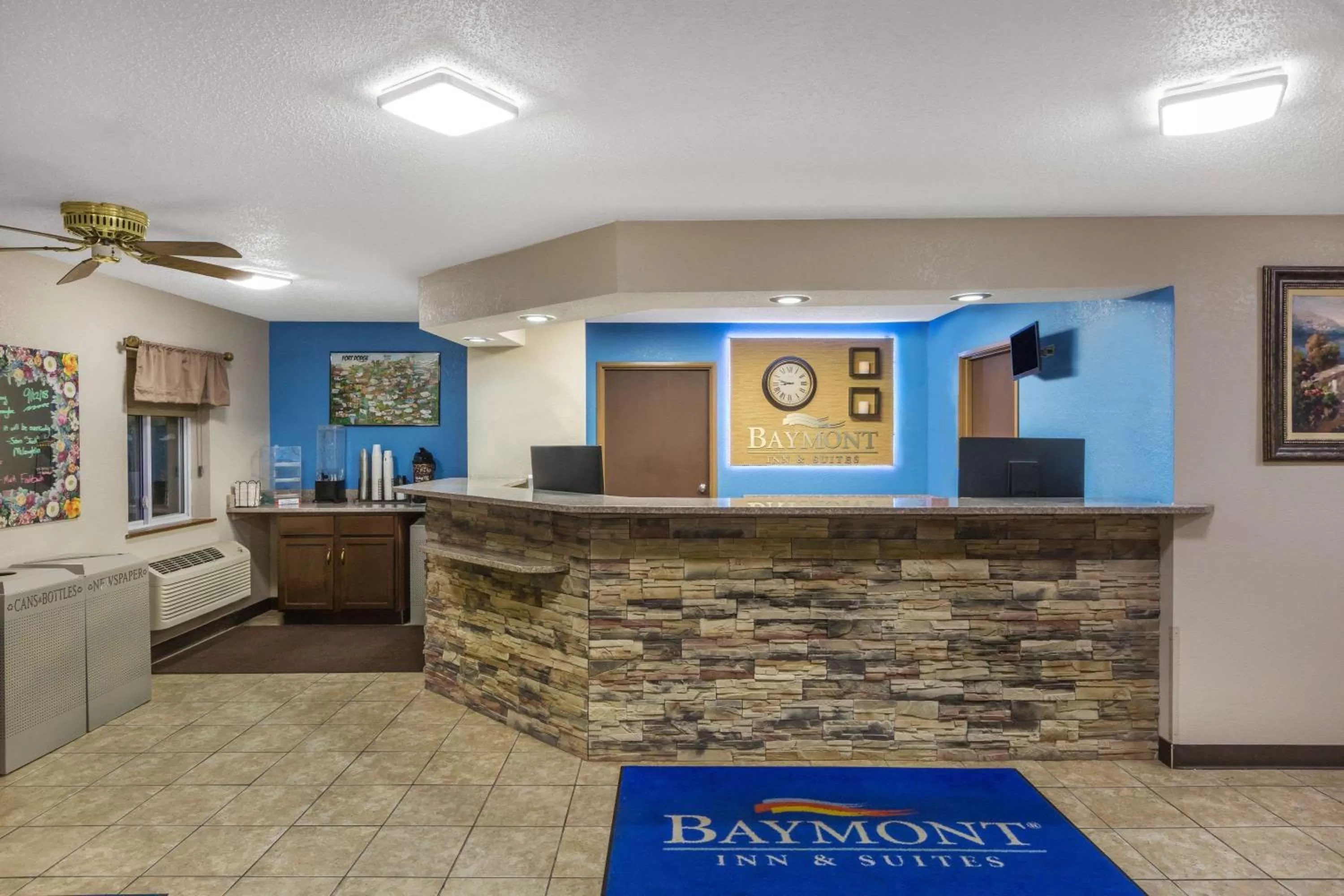 Lobby or reception in Baymont by Wyndham Fort Dodge