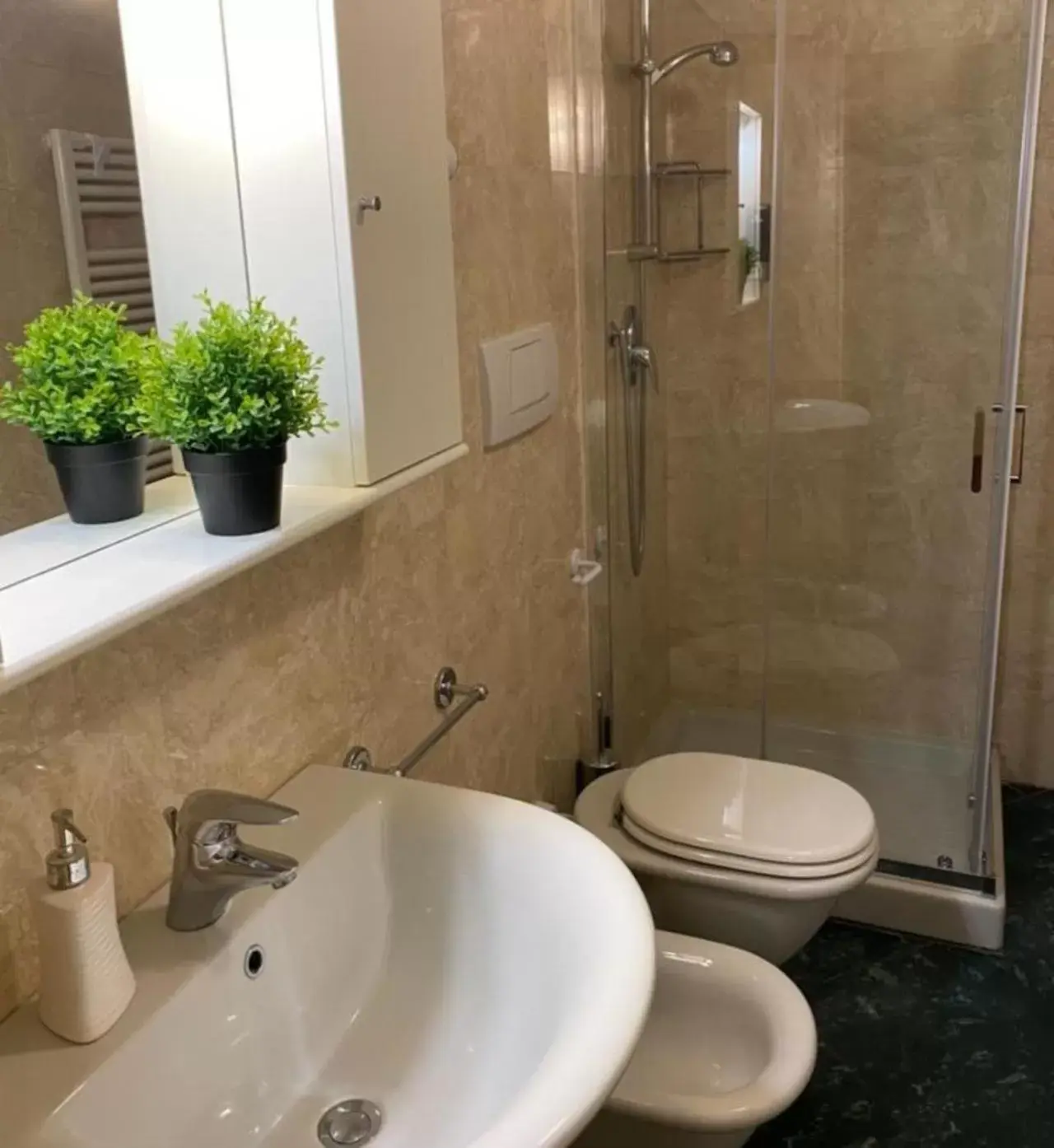 Bathroom in Loger Confort Residence & Apartments