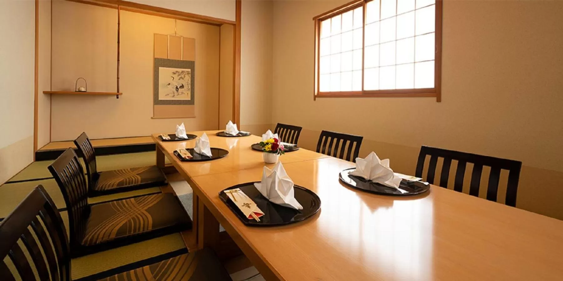 Restaurant/places to eat in Hotel Associa Toyohashi