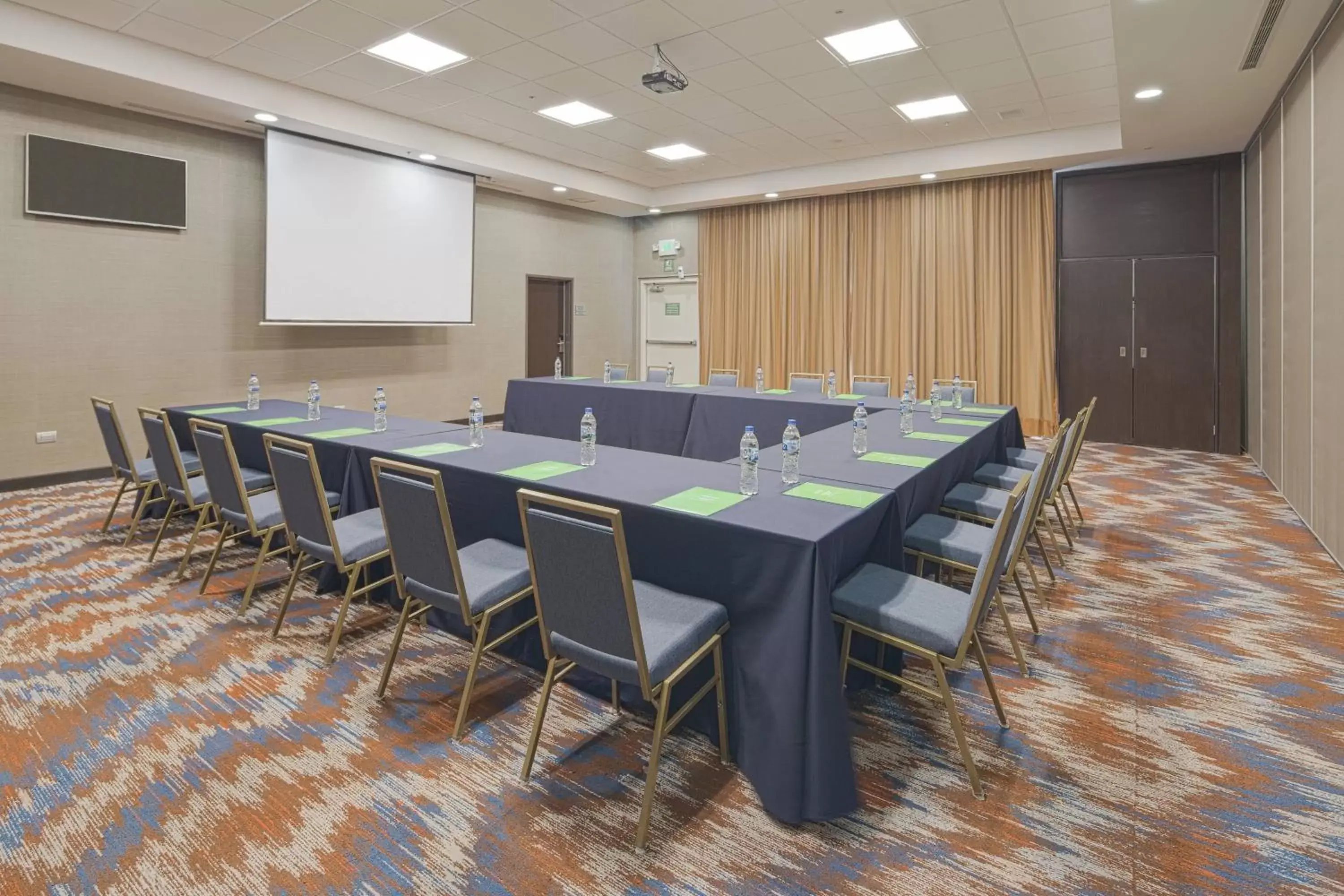 Meeting/conference room in Courtyard by Marriott Saltillo