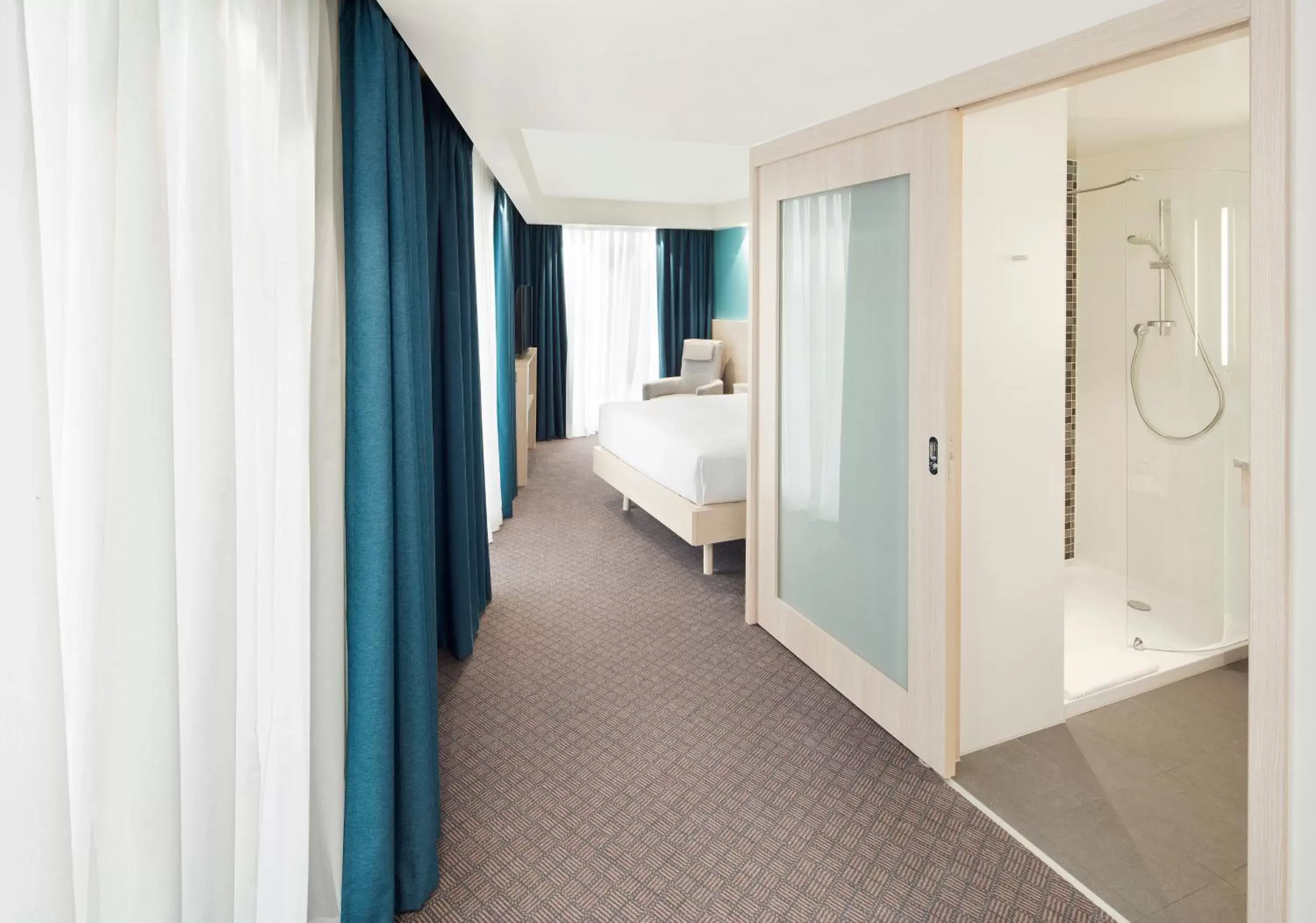 Bedroom in Hampton By Hilton London Docklands