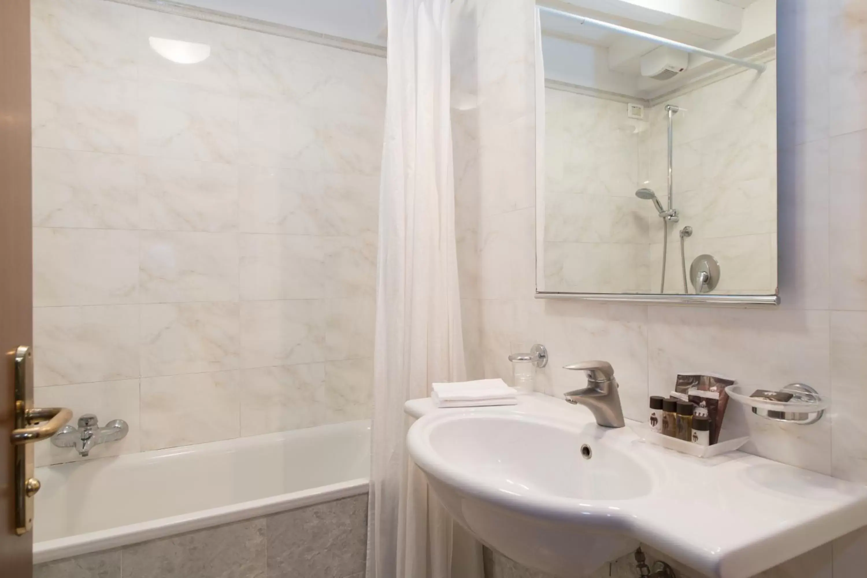 Bathroom in Hotel Casa Nicolò Priuli