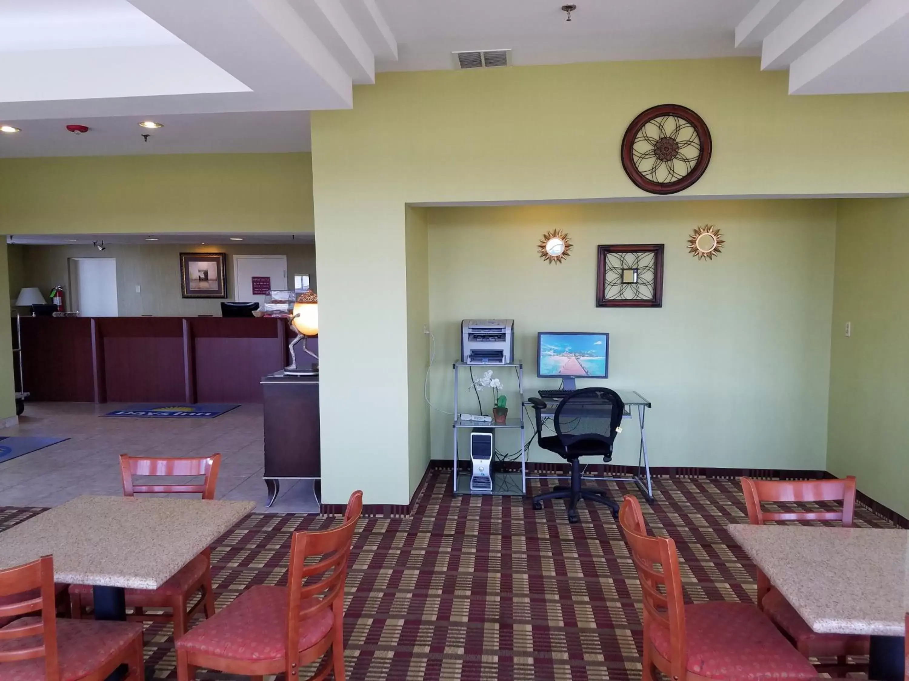 Lobby or reception in Days Inn by Wyndham Windsor Locks / Bradley Intl Airport Lobby or reception in Days Inn by Wyndham Windsor Locks / Bradley Intl Airport
