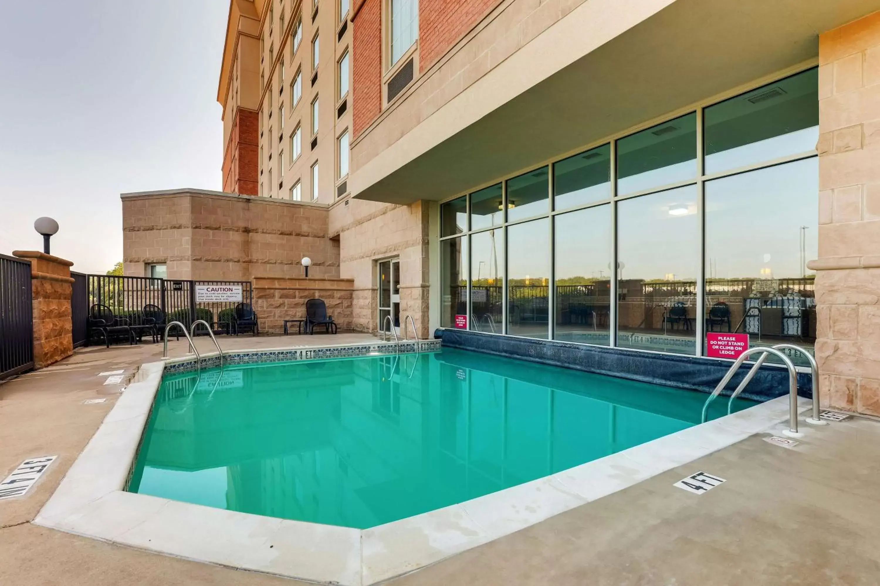 Pool view, Swimming Pool in Drury Inn & Suites Montgomery
