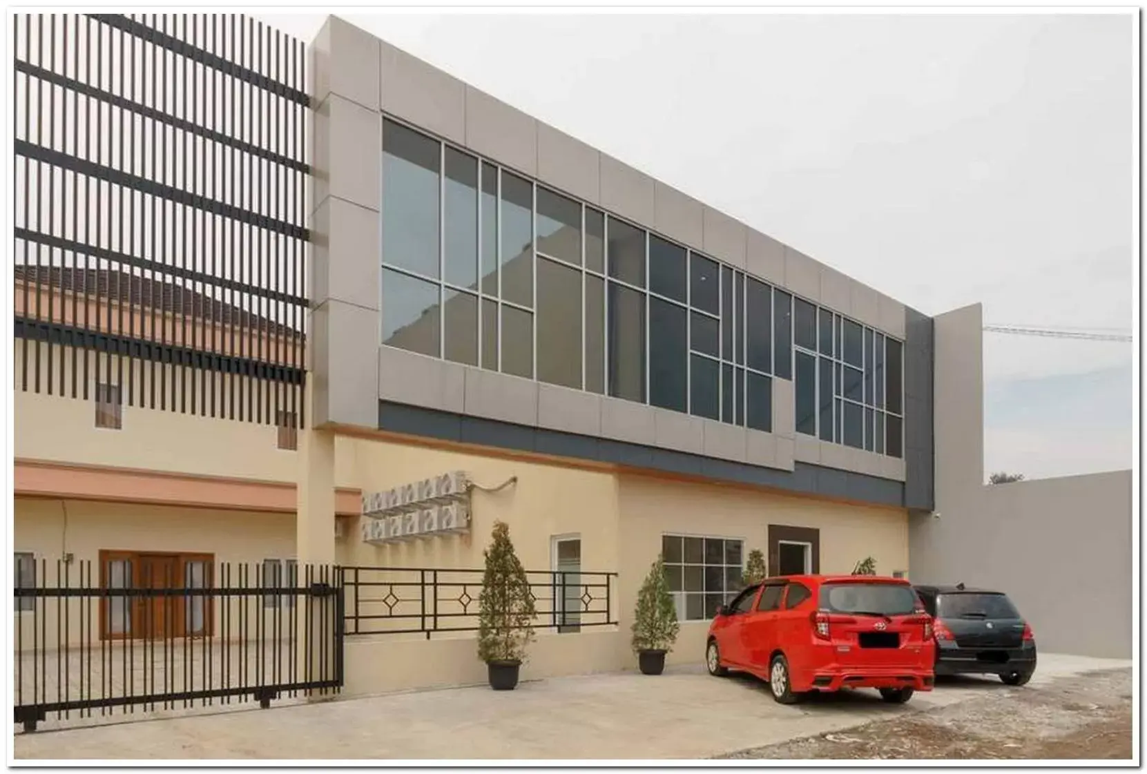 Property building in KoolKost At Karang Tengah Tangerang Property building in KoolKost At Karang Tengah Tangerang