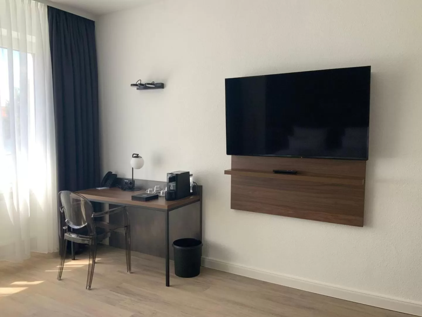 TV and multimedia in Hotel am Schlosstheater