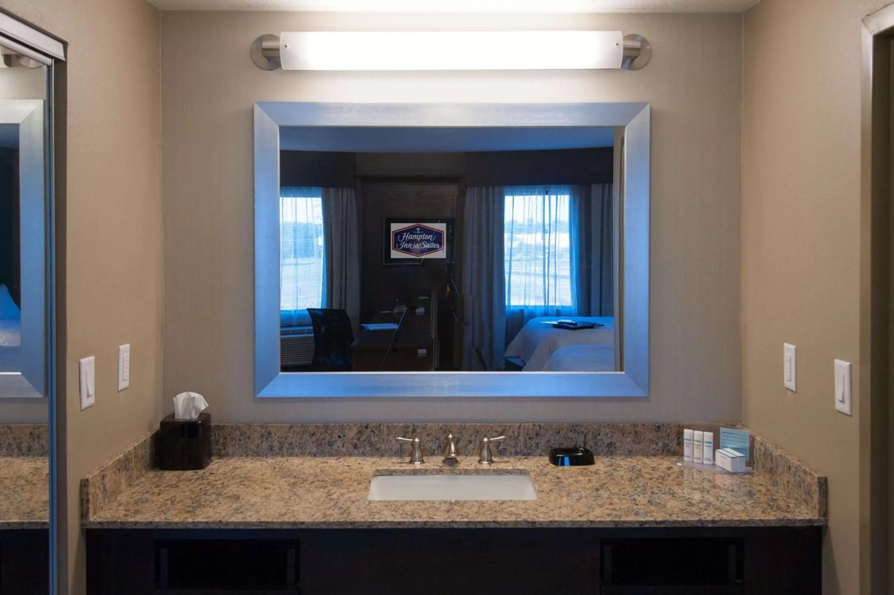 Bathroom in Hampton Inn & Suites Gulfport