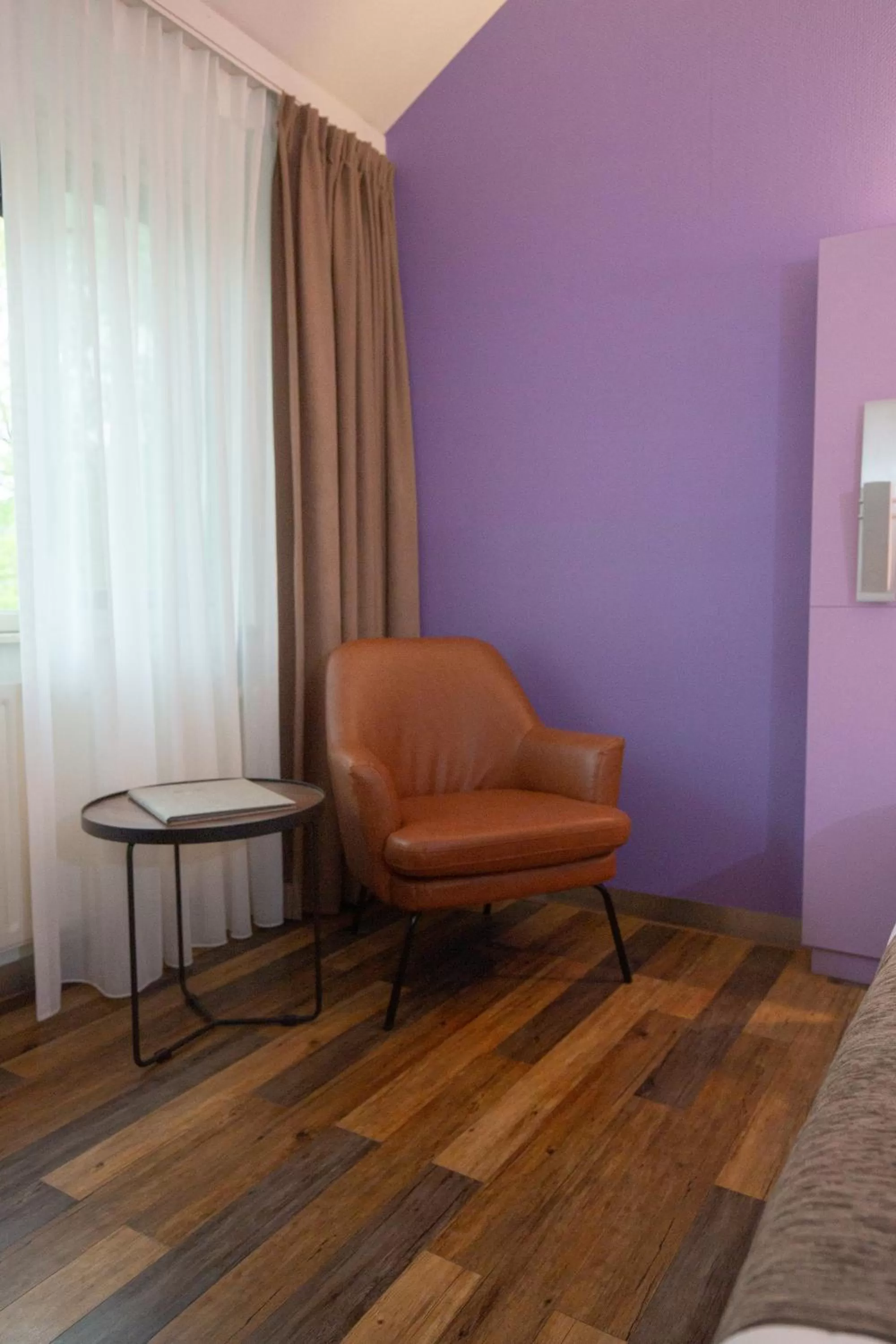 Seating area in 50|50 Hotel Belmont