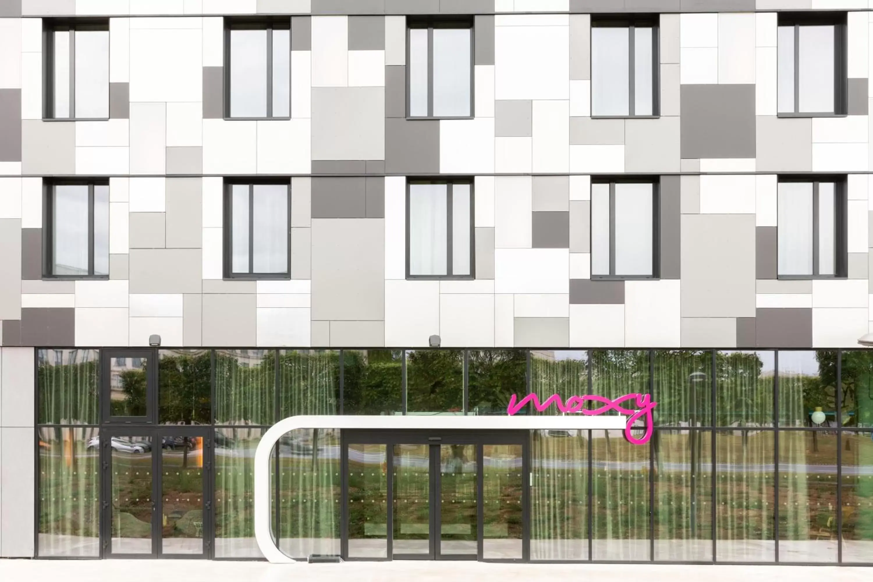 Property building in Moxy Paris Val d'Europe