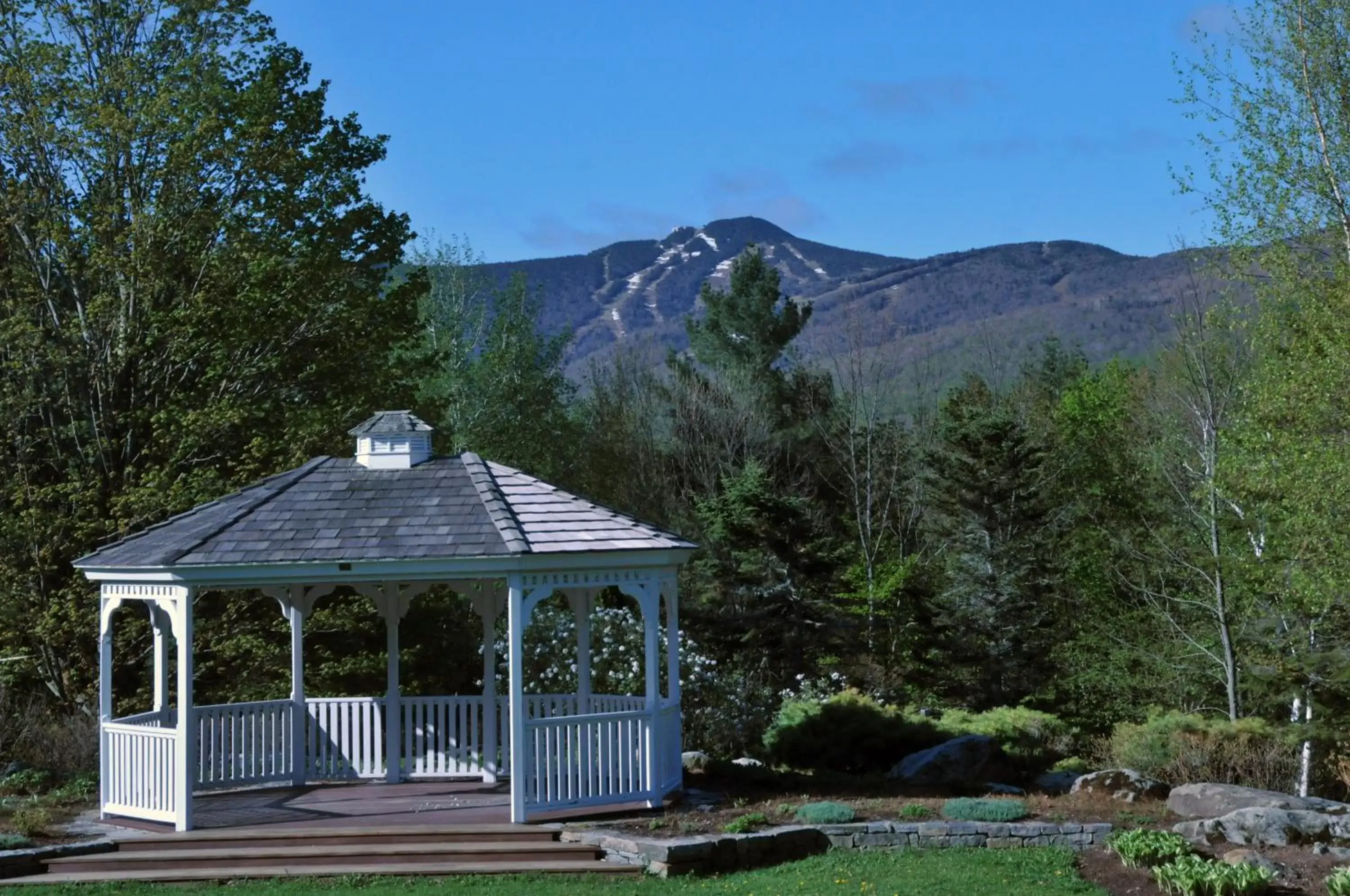 Property building in Summit Lodge