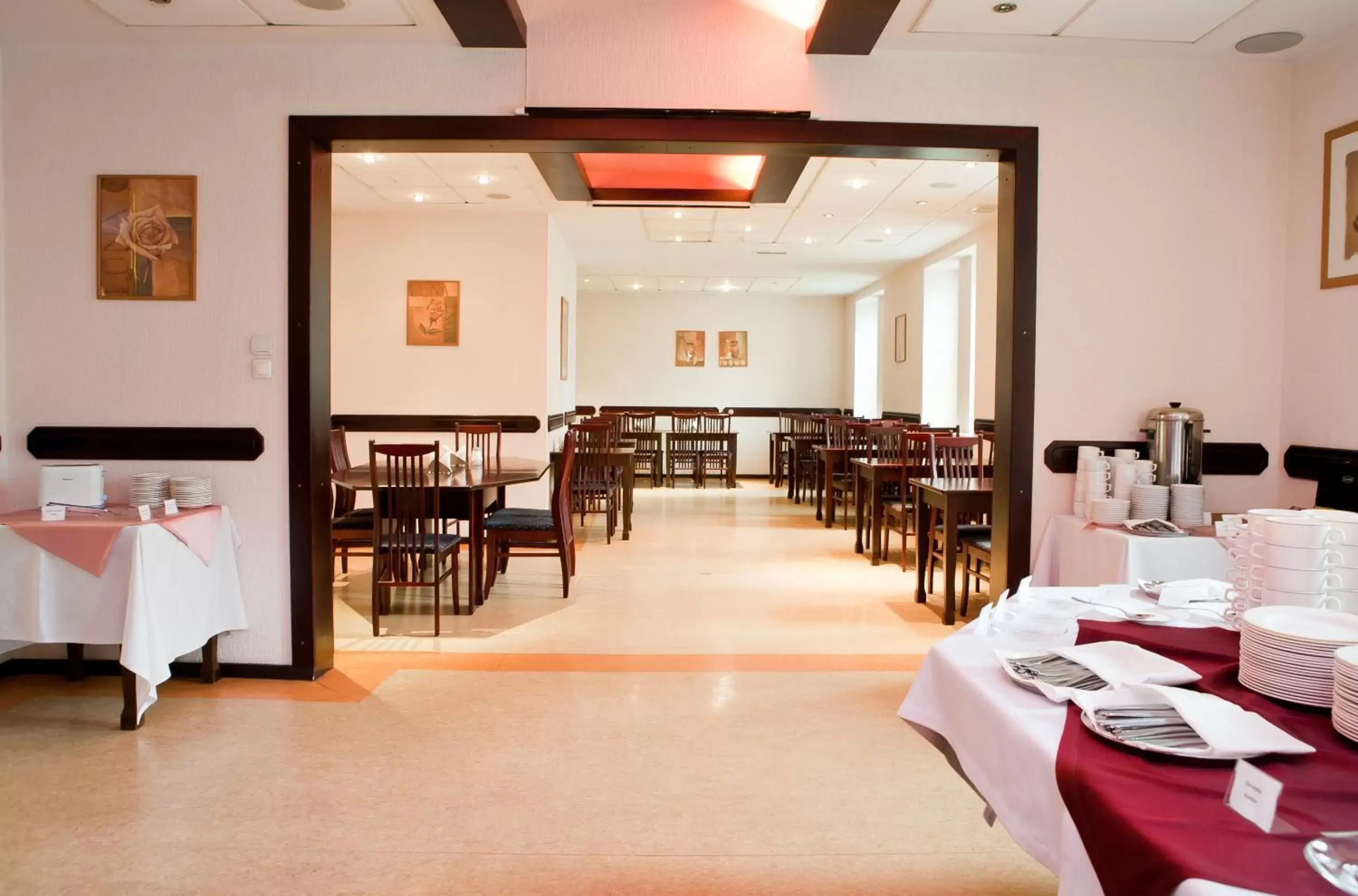 Breakfast, Restaurant/Places to Eat in Kolonna Hotel Brigita