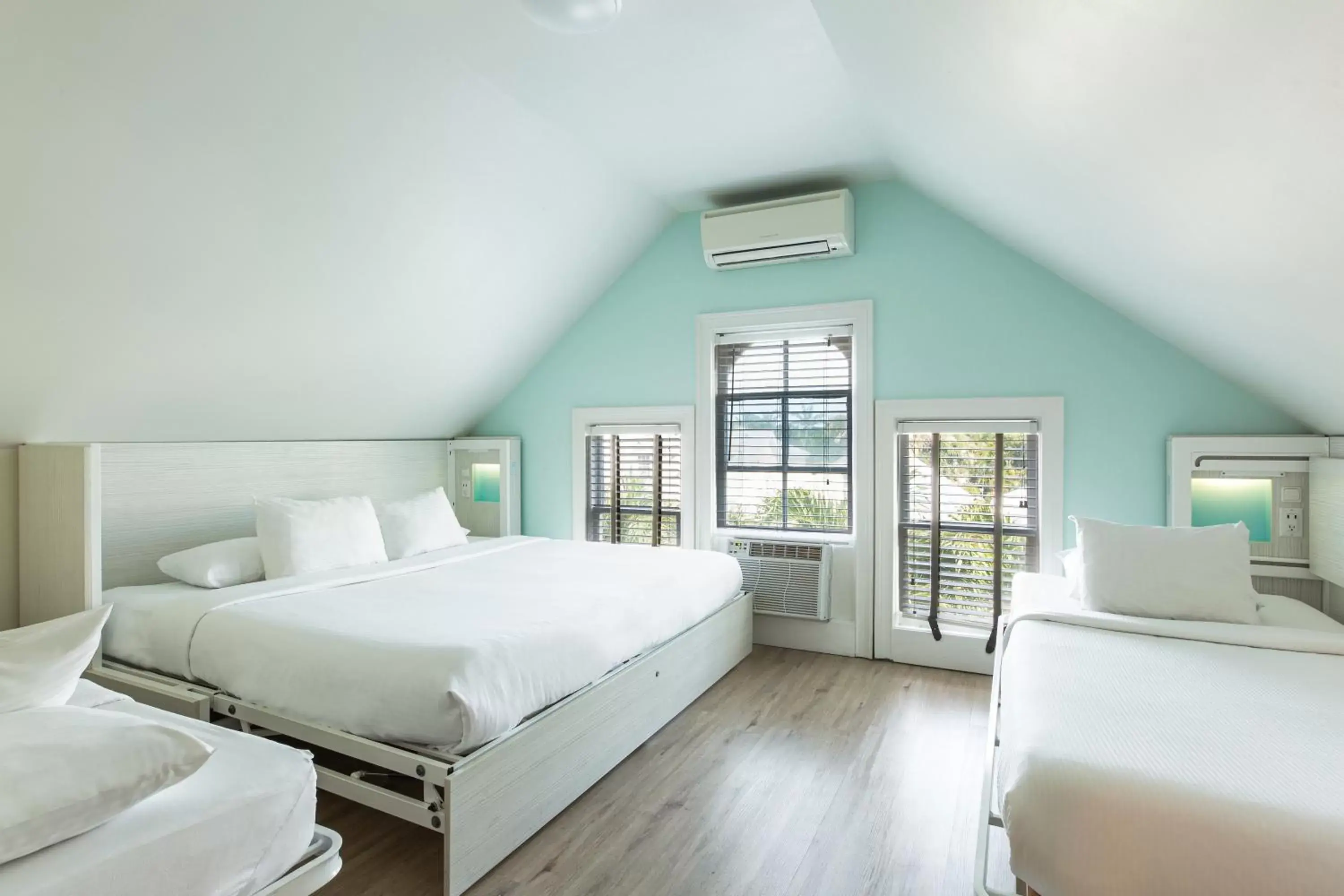 Private Deluxe Quadruple Room in Nyah - Adult Exclusive Private Deluxe Quadruple Room in Nyah - Adult Exclusive