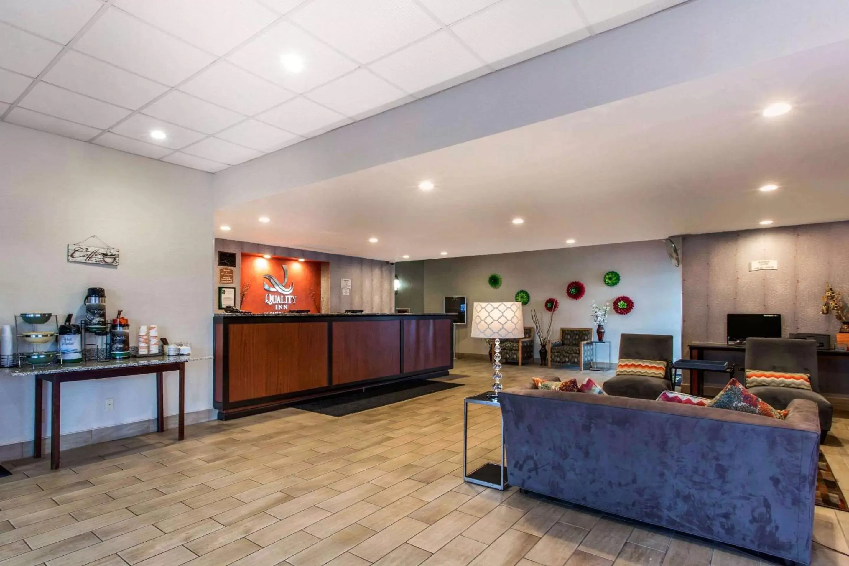 Lobby or reception, Lobby/Reception in Quality Inn West Springfield