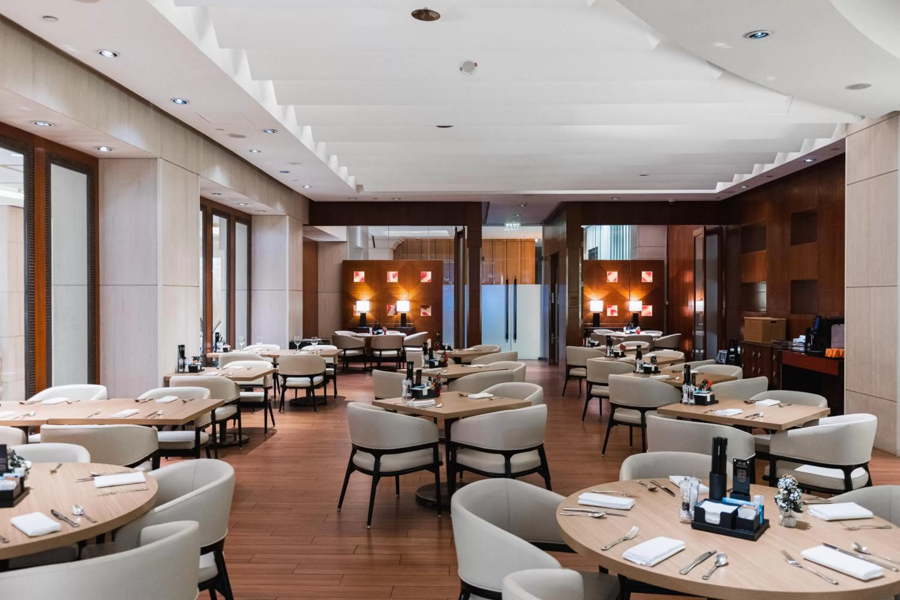 Restaurant/places to eat in Pudong Shangri-La, Shanghai